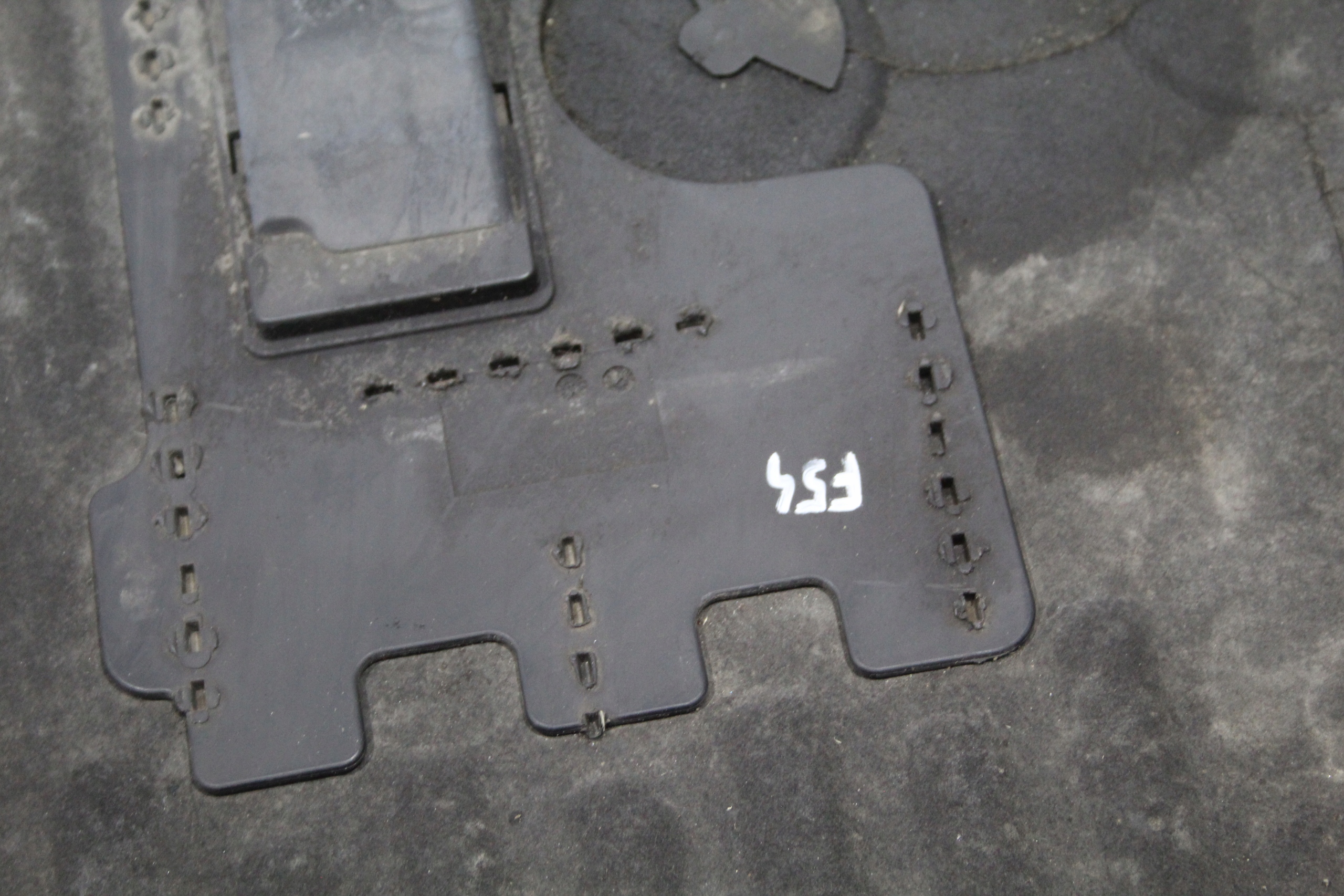 cover cover below engine MINI CLUBMAN F54