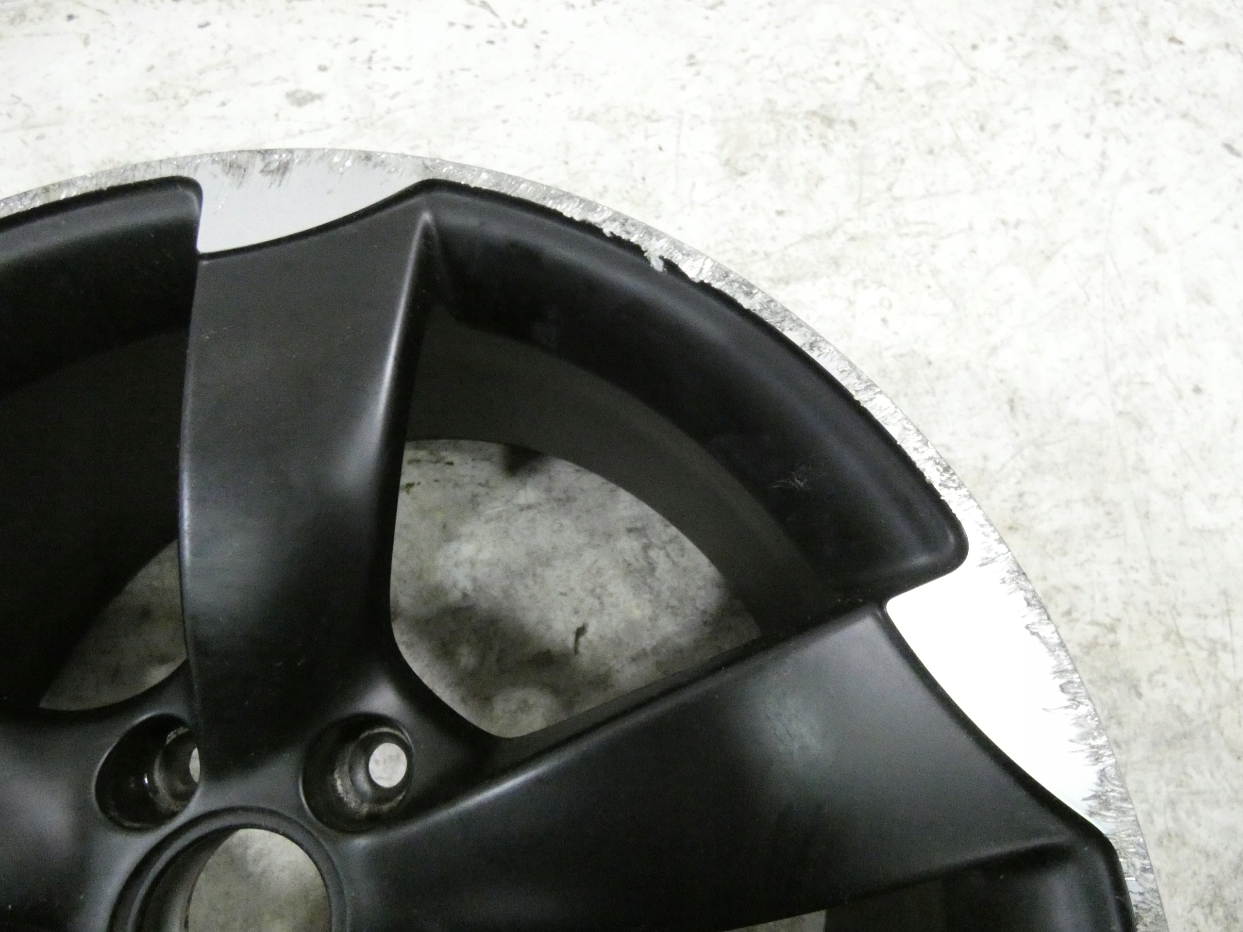 Audi hliníkový disk 19 8J0601025DB