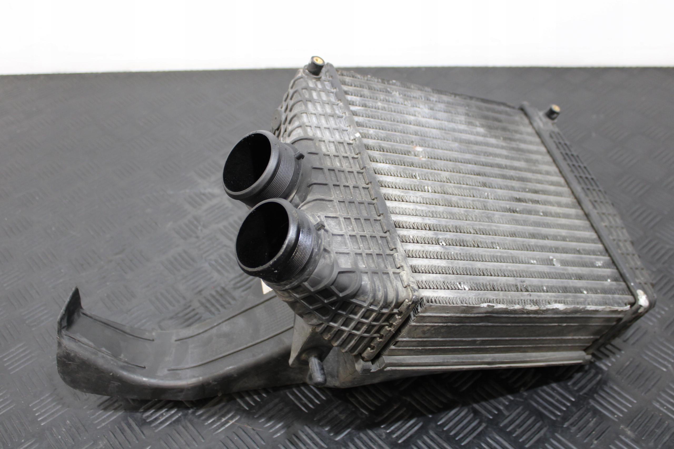 Kühler intercooler 670009833 INTERCOOLER MASERATI GHIBLI M157