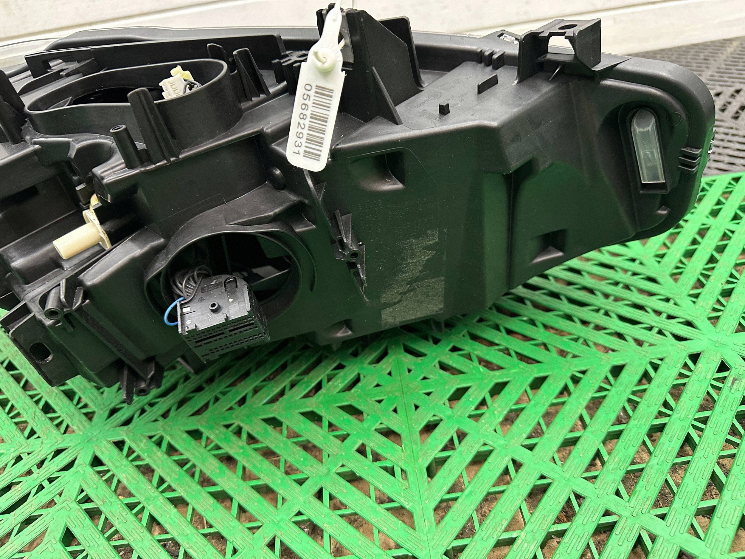 light front side left BMW 4 F32 F33 LCI 8738699