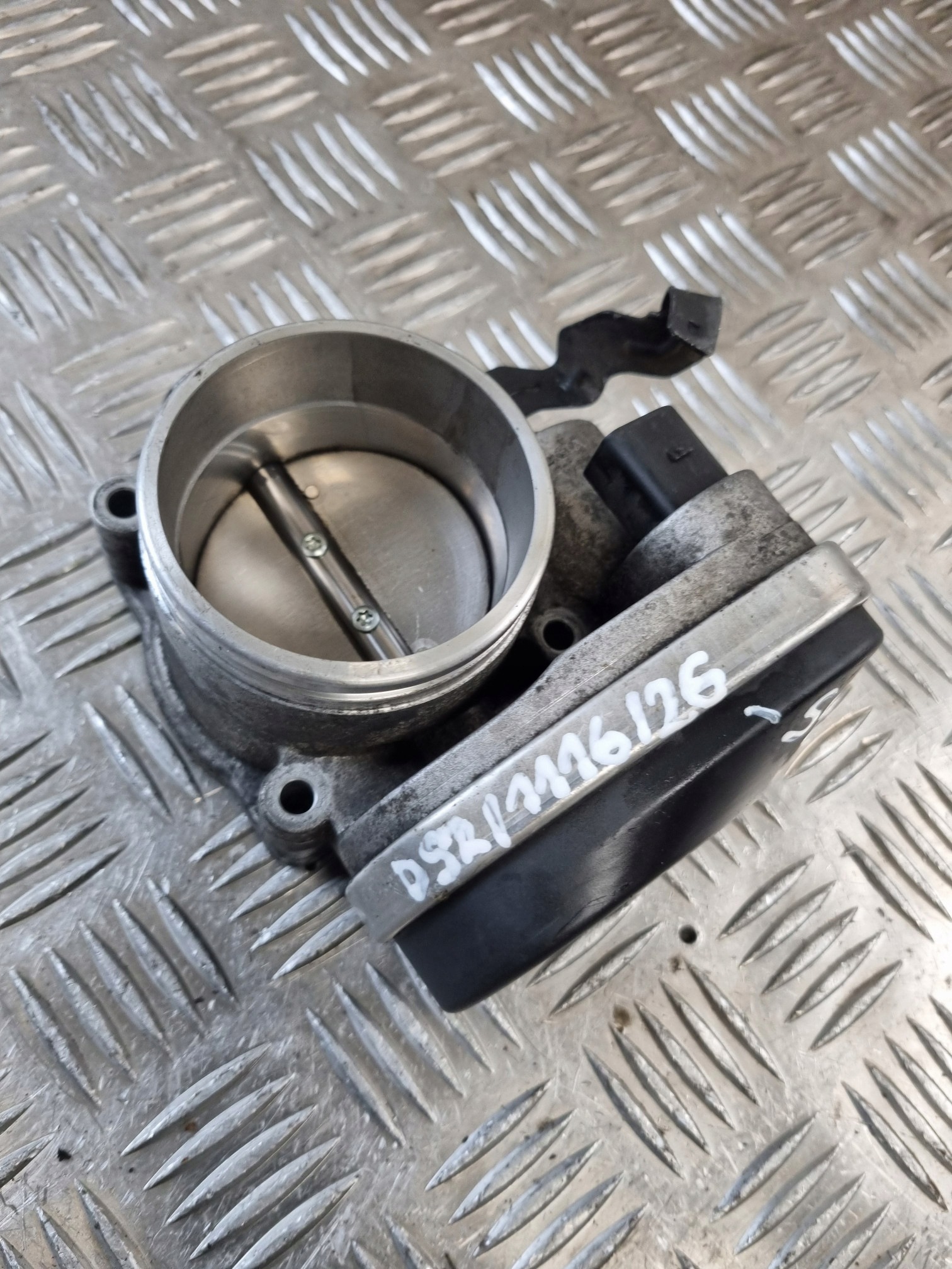 throttle flap BMW E39 520I