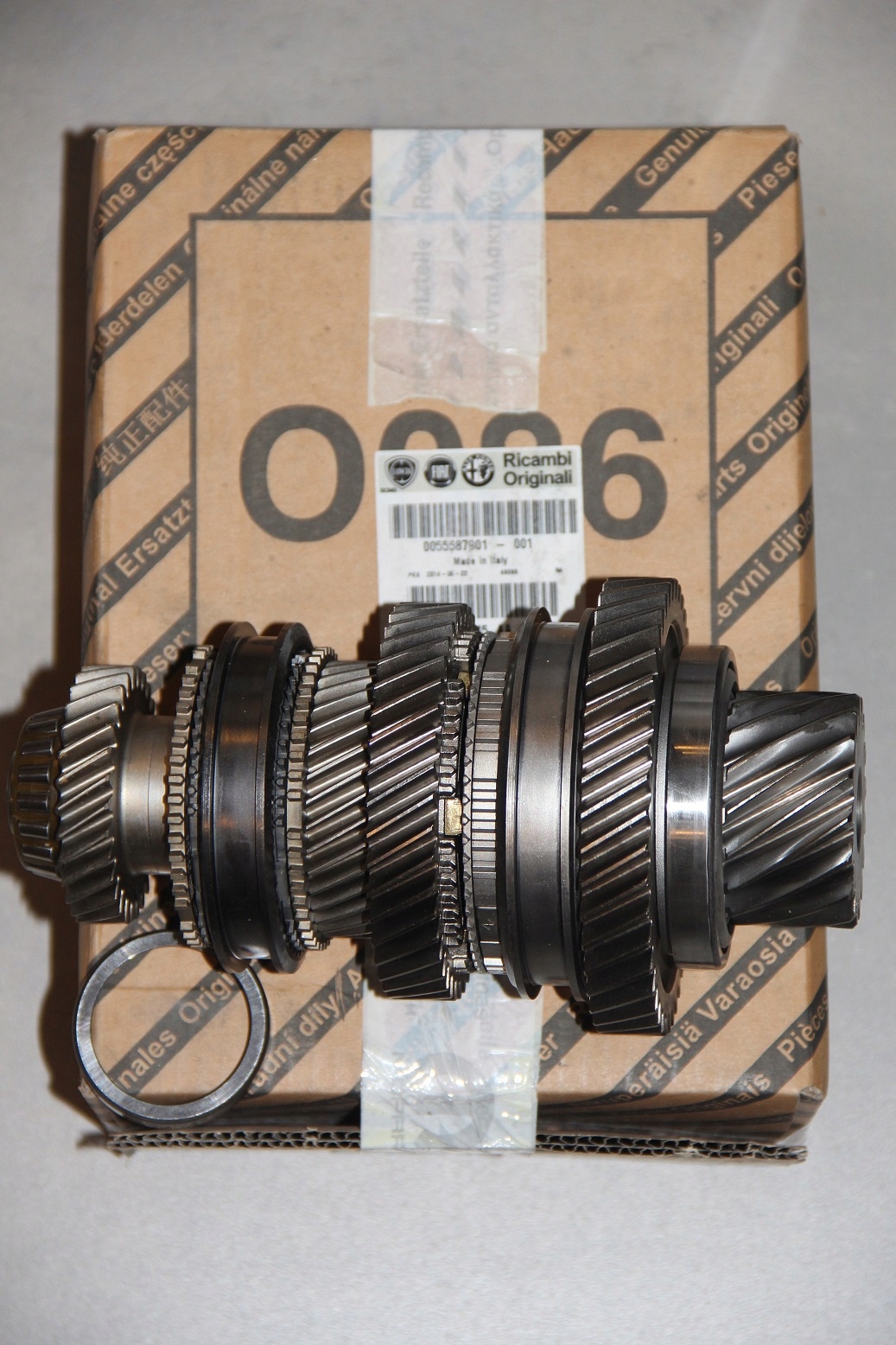 55587901 - PUNTO ABARTH Gear SHAFT M32 новый