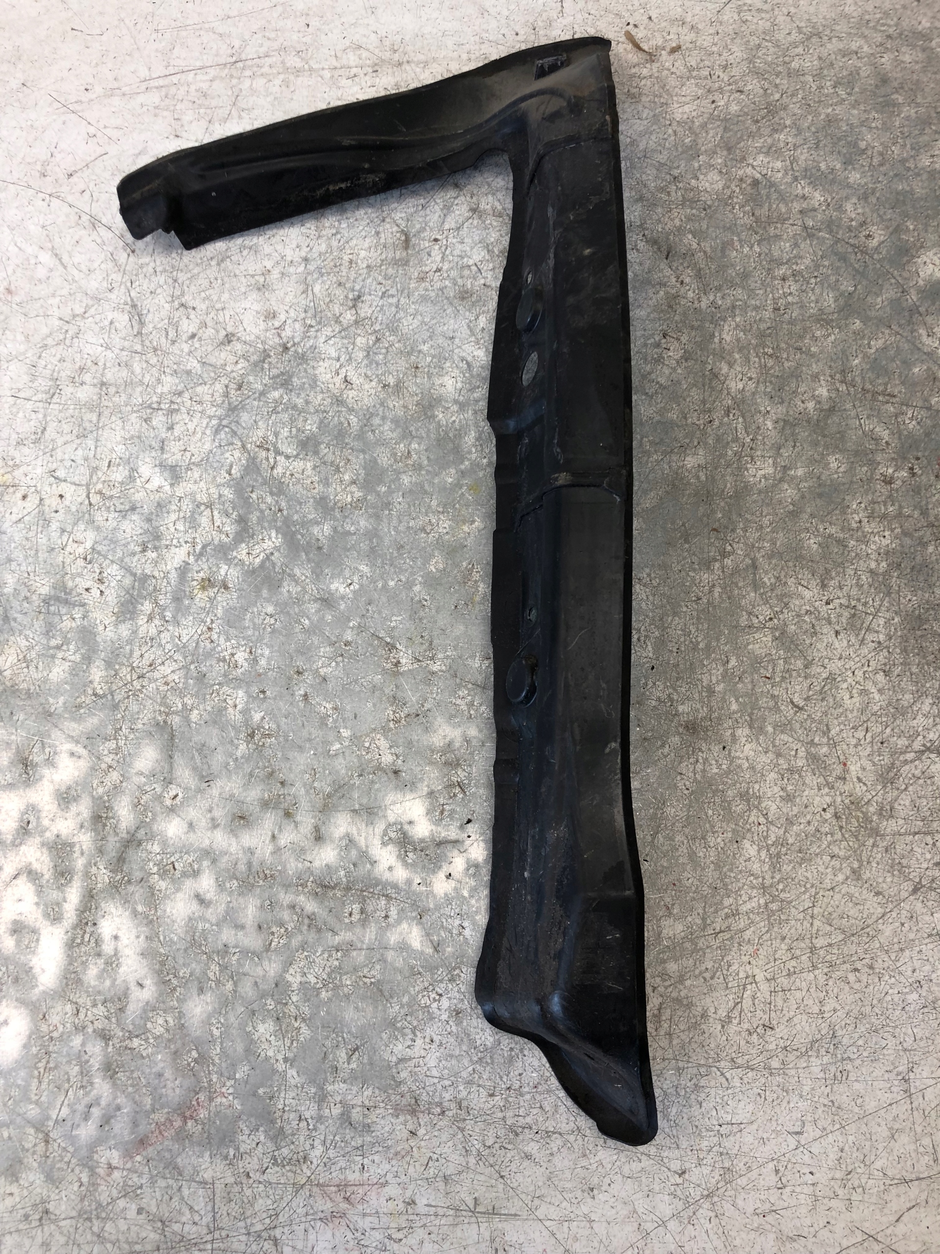 Schalldämmung des Kotflügels links AUDI A5 8T0821111