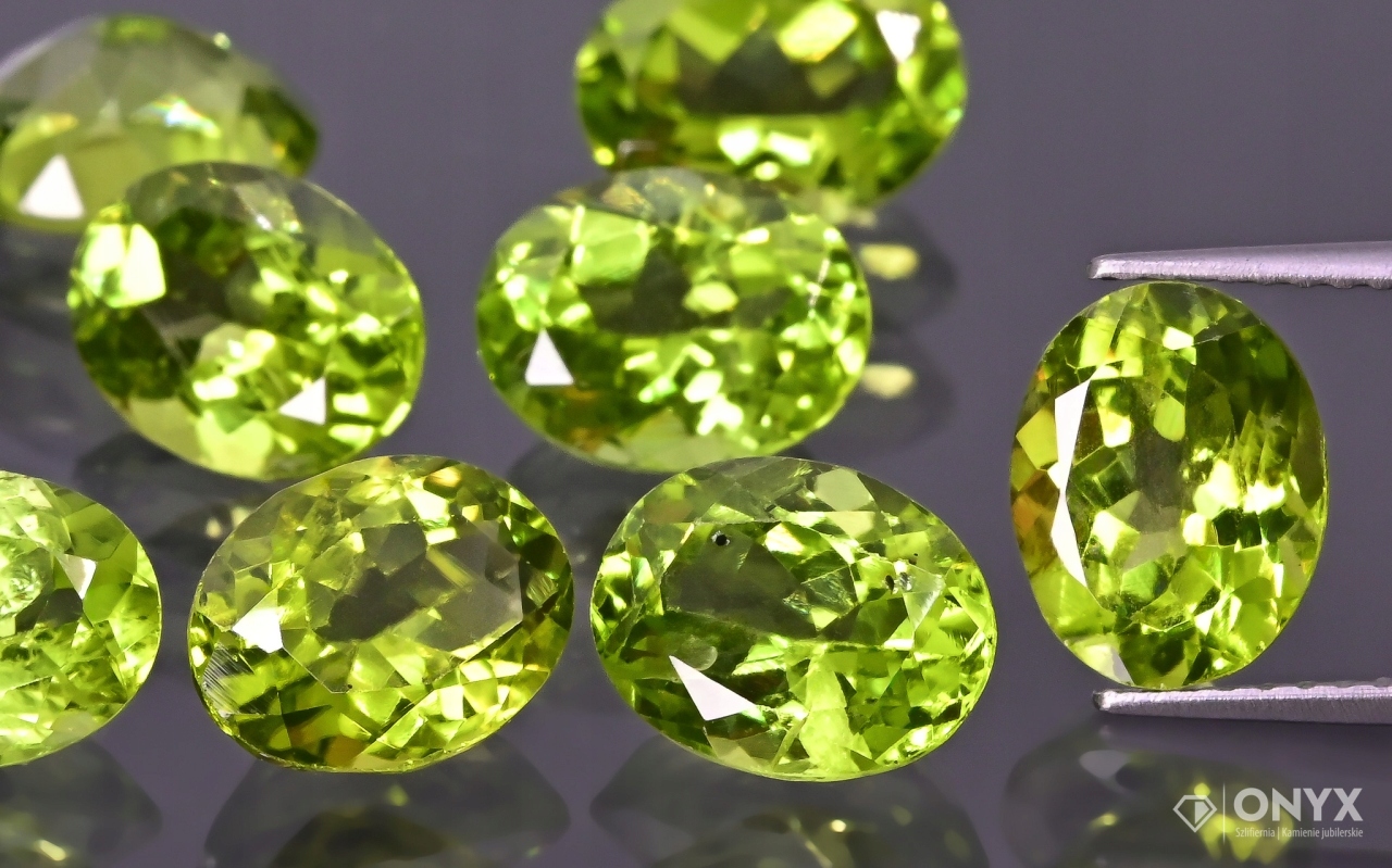 Peridot fazetovaný ovál 9x7 mm