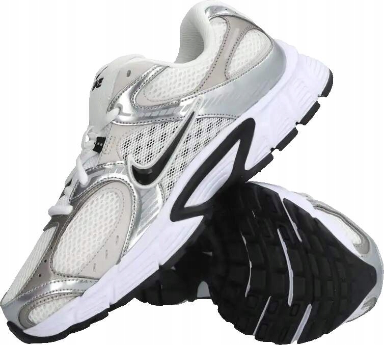 Pánská lifestylová obuv Nike V5 Rnr stříbrná