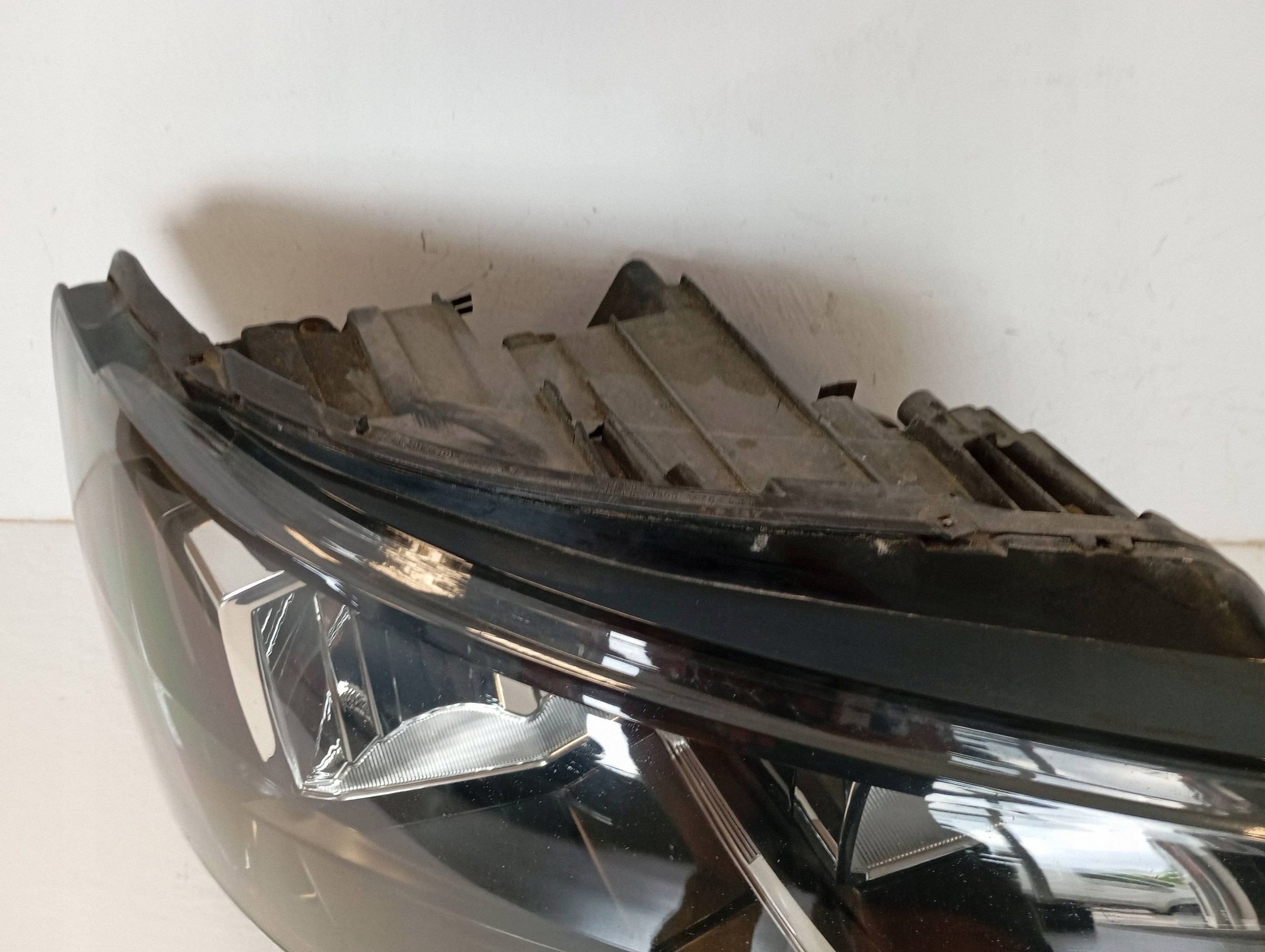 REFLEKTOR front light right VOLKSWAGEN TRANSPORTER T6 7E1941016AB