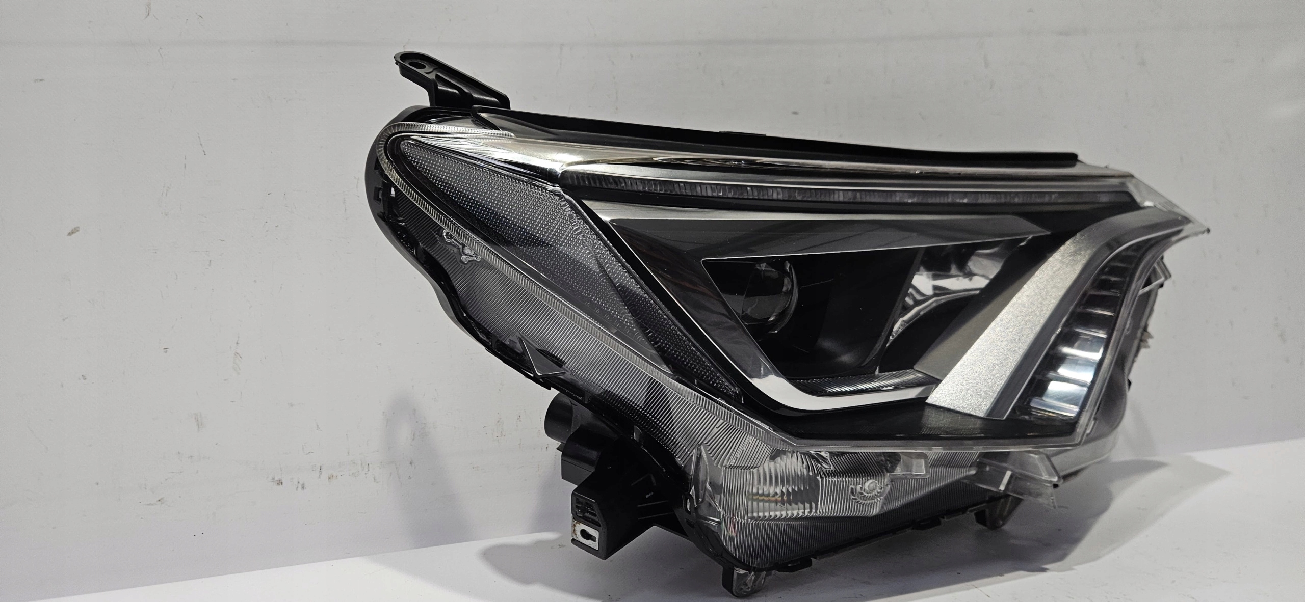 light right front LED TOYOTA RAV4 LIFT 15- original