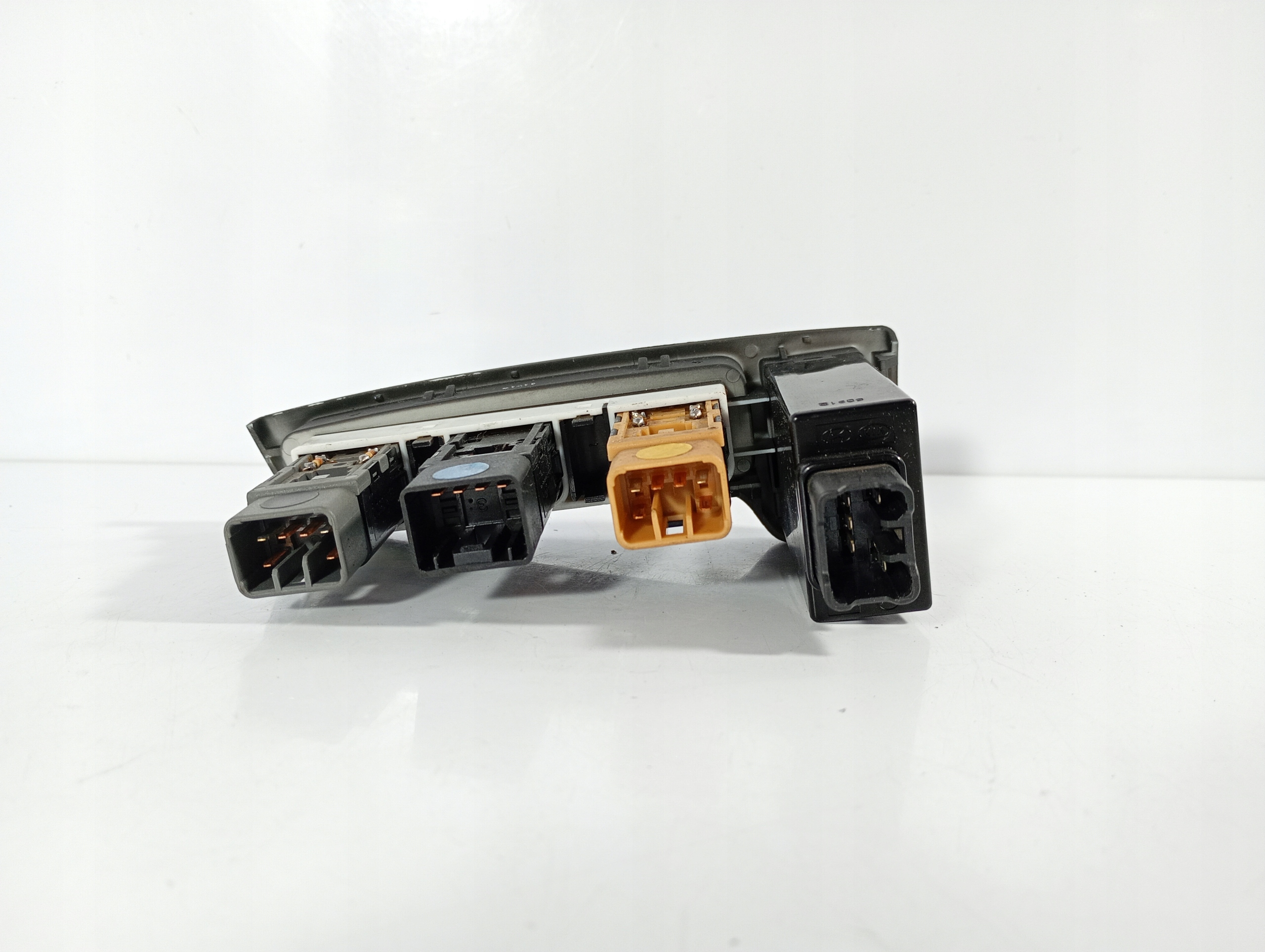 Kia Carens 3 III 06-13 PANEL PRZYCISKI REGULACJA luci ESP