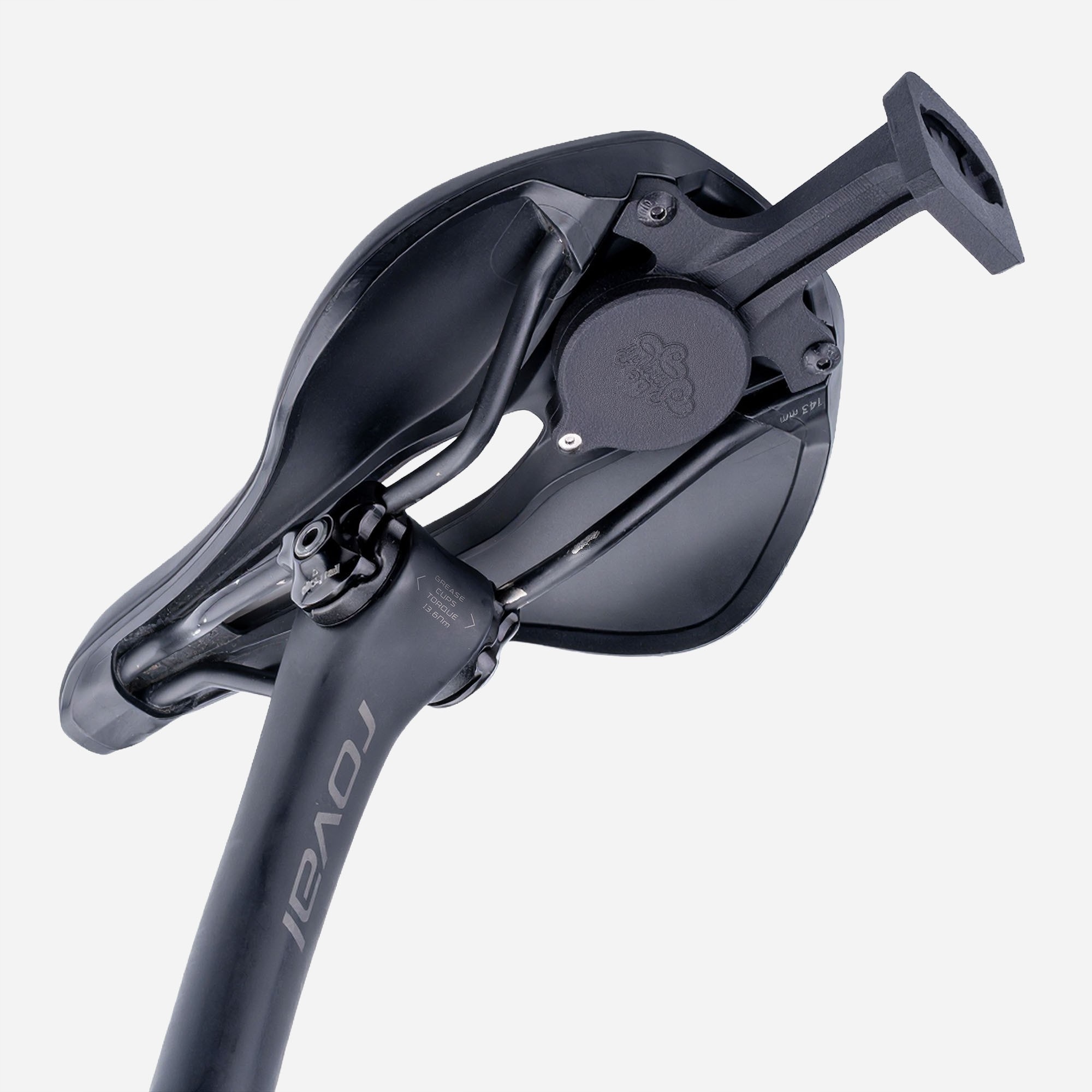 Držák na sedlo Specialized Swat Wahoo Trackr a AirTag velikost L