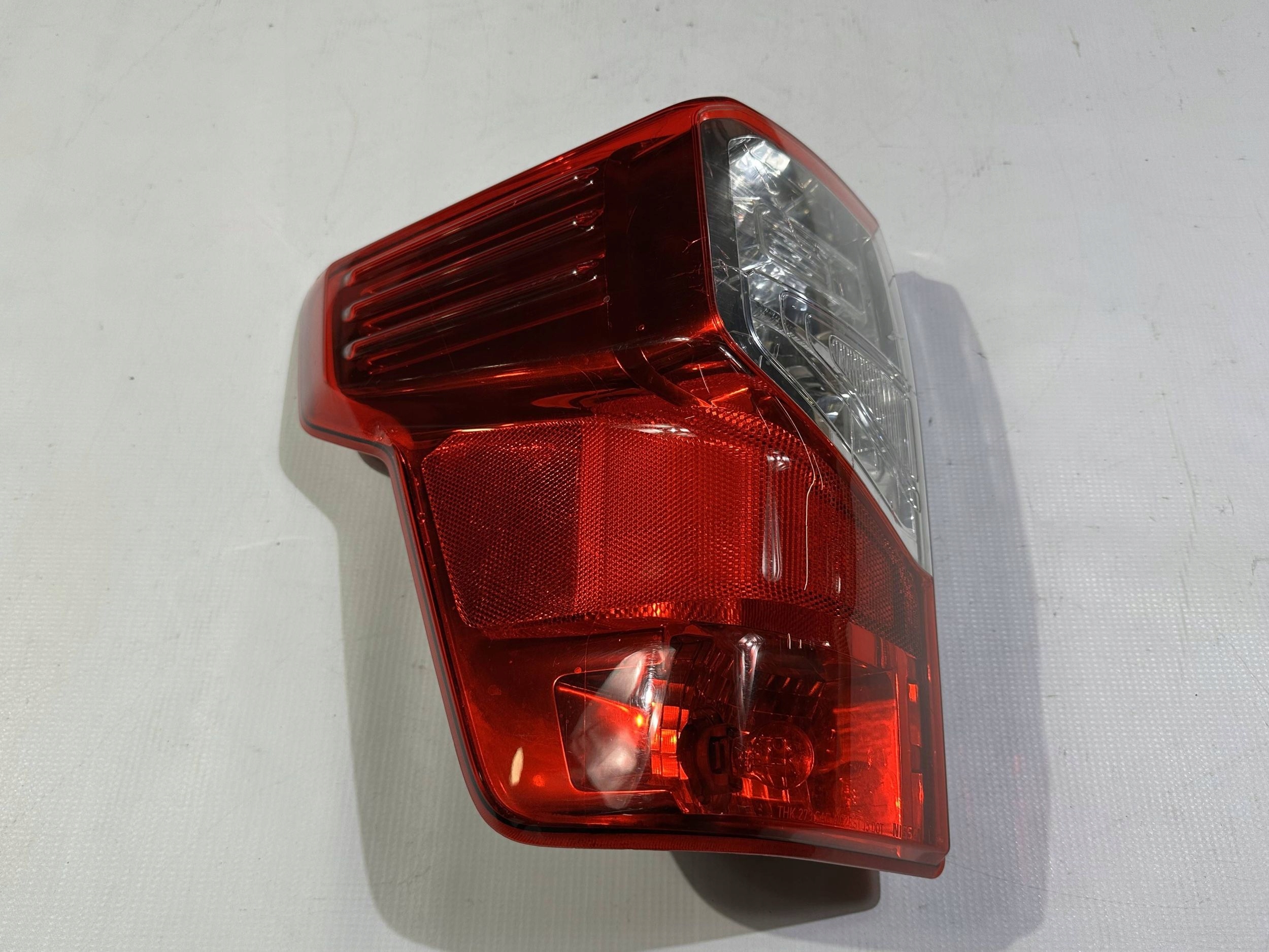 light rear part rear left Nissan Titan 2016+