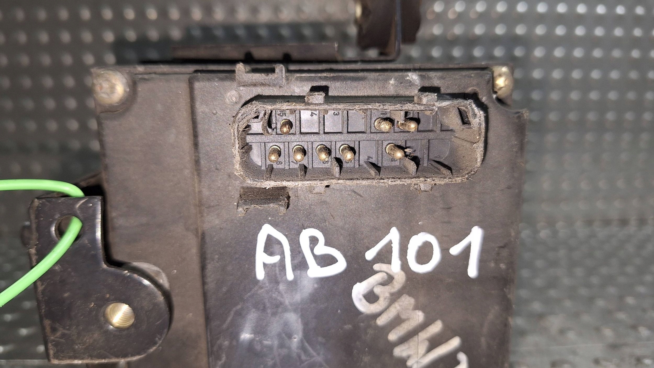 pump control unit ABS 0265213010 1163025 BMW E34