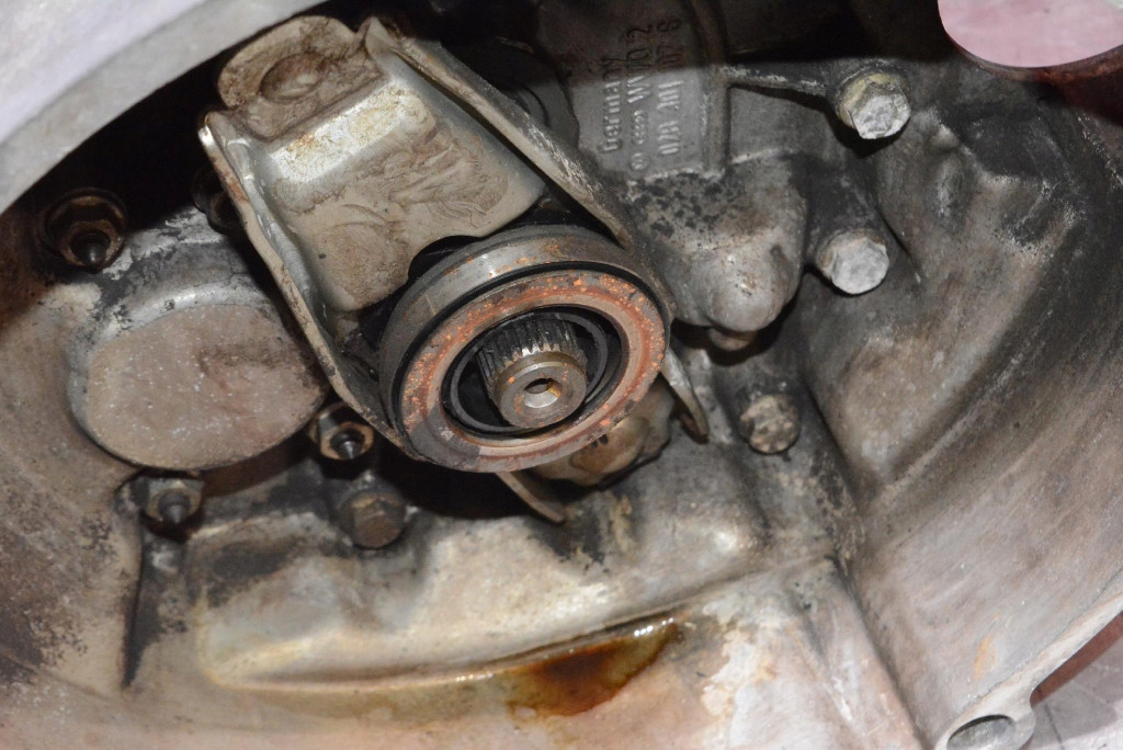 Getriebe CHP VW TRANSPORTER T4 2.4 D 78 KM 90-03