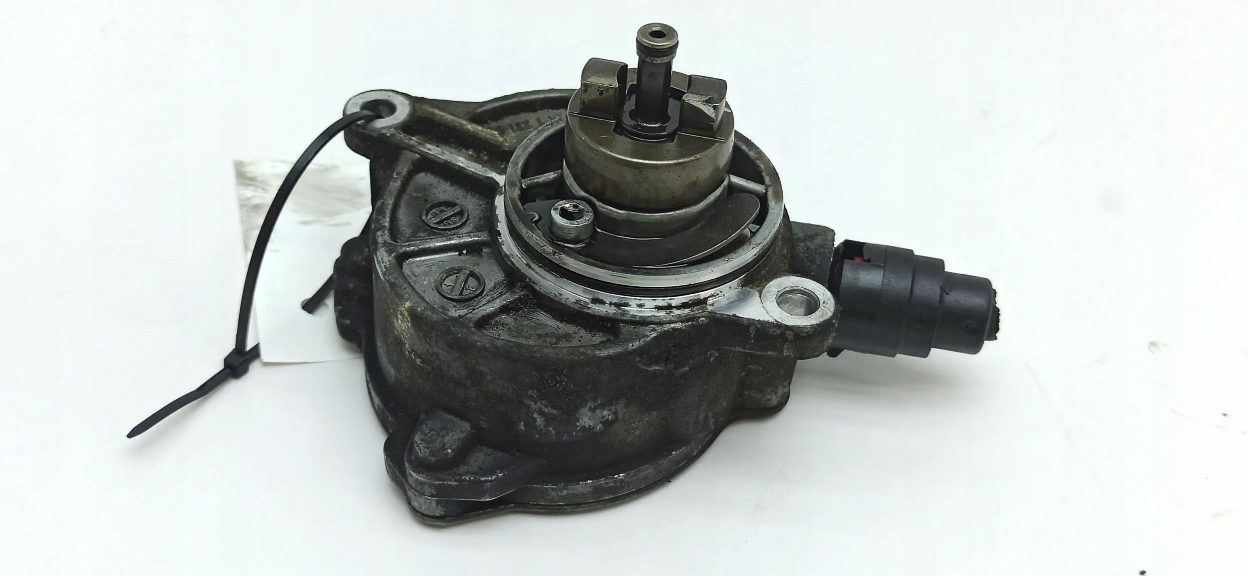 LA1231052 насос вакум MERCEDES SPRINTER 2.2 CDI