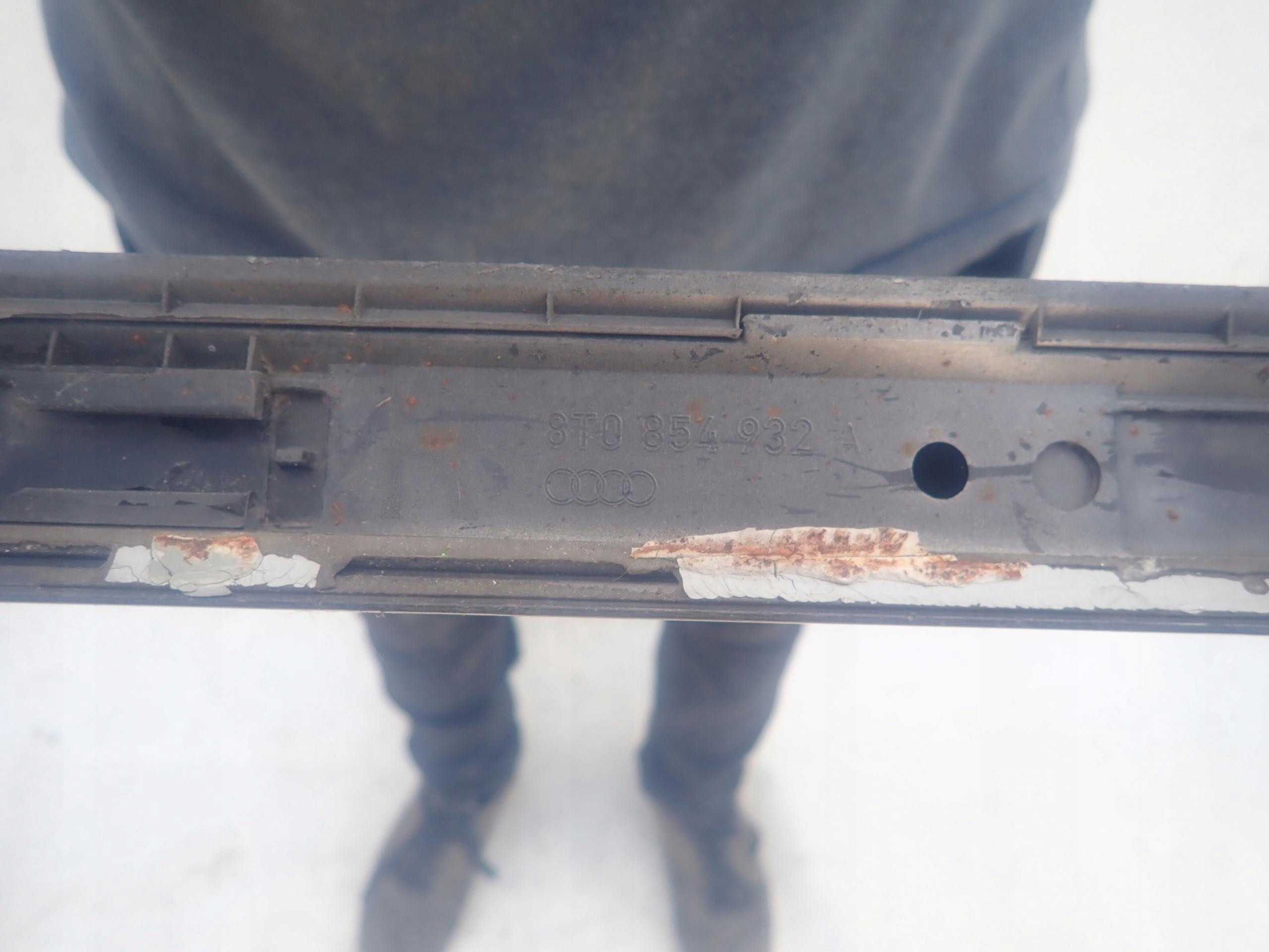 AUDI A5 and COUPE S-LINE 07-16 threshold right moulding