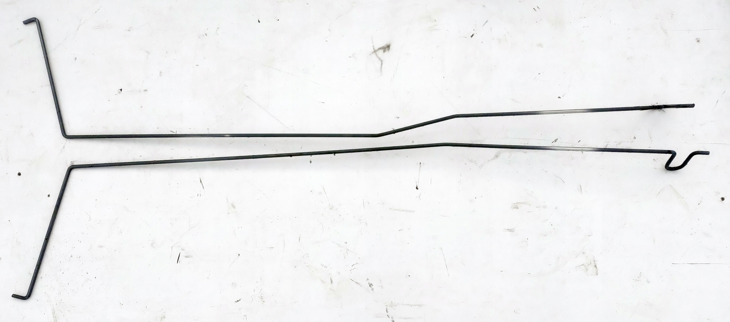 GJVVTFTUKGYUKJ77Caa - пружинные стержни закрылки AVENSIS T25 седан