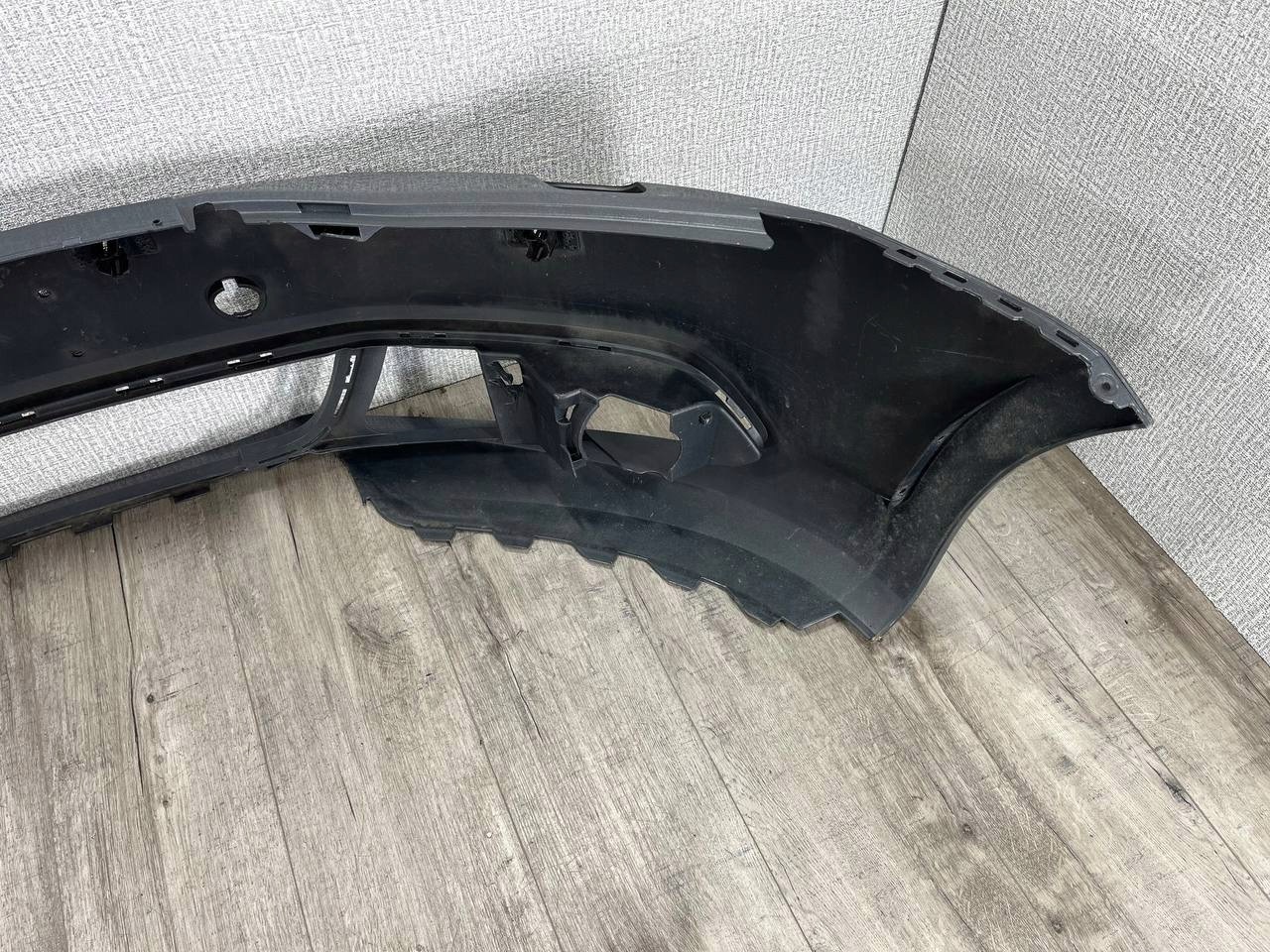VW JETTA VI 2010-2014 Stoßstange vorne 5C6807221B