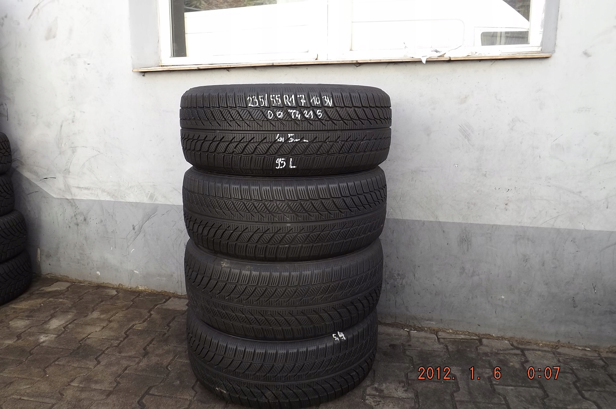 [95L] 4xZIMA 235/55R17 103V GOODRIDE SW608 & Model SW608