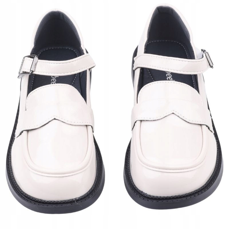 MOKASYNY DZIEWCZĘCE SPRZĄCZKA LAKIEROWANE PÓŁBUTY Marka Clibee