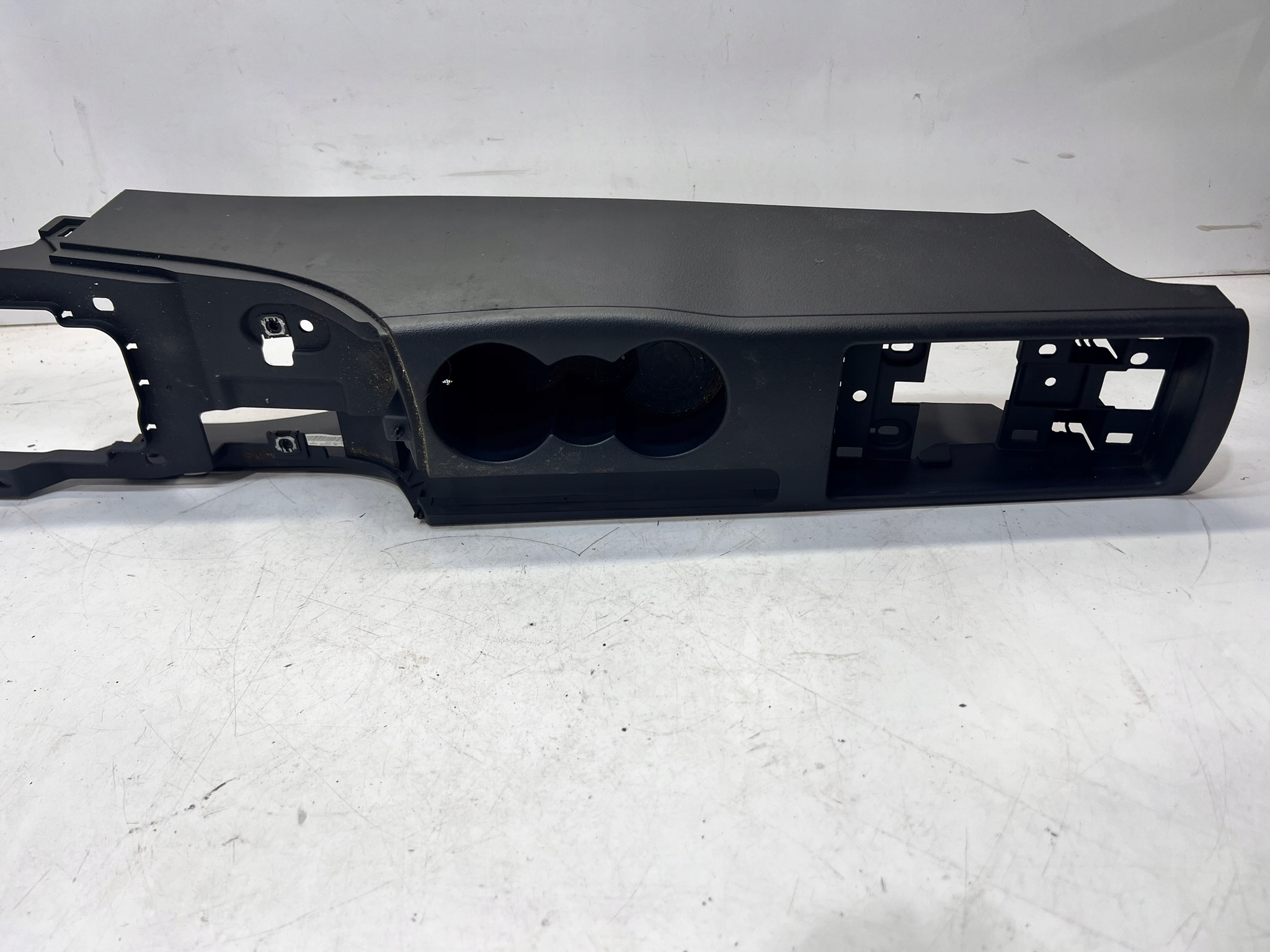 тунель середина Audi тт 8J0863245H