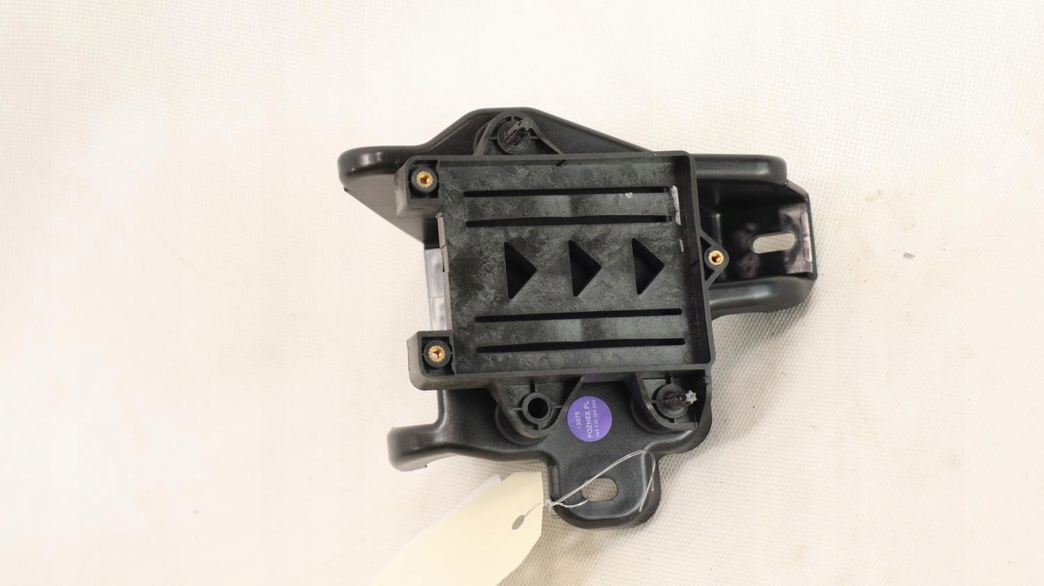 TESLA X UCHWYT MOCOWANIE RADARU AP2 5 1128429 00 D Installation side No information