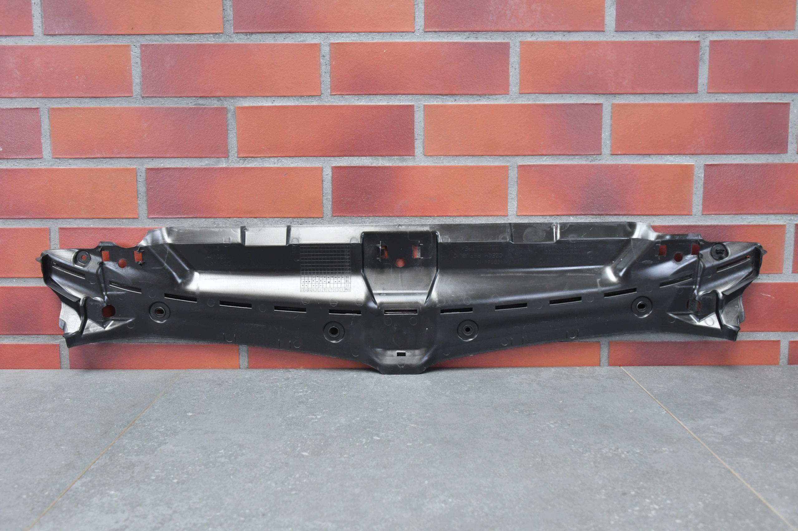 front panel cover upper plastic gasket pillar BMW 3 G20 G21 7461970