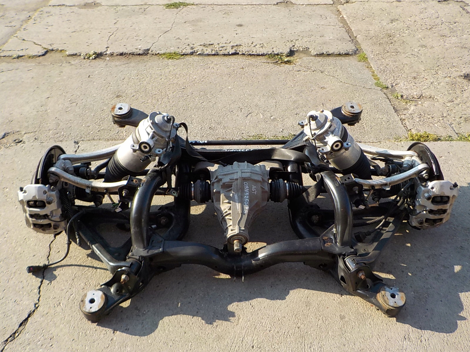 PORSCHE CAYENNE 14-17 4.2 ПІДВІСКА ЗАД. КОМПЛЕКТ