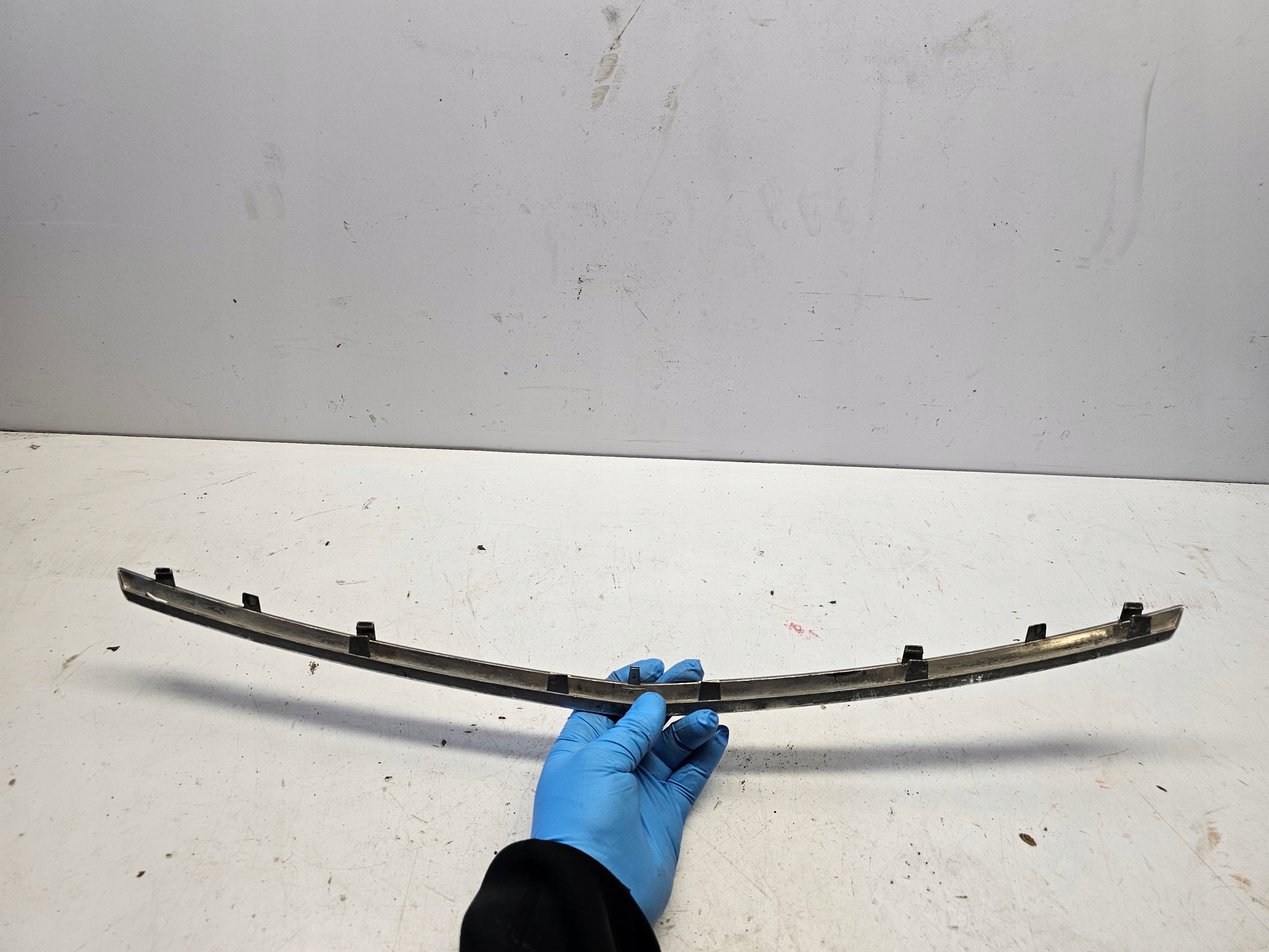S OPEL INSIGNIA A moulding GRILLA central CHROM 13264456