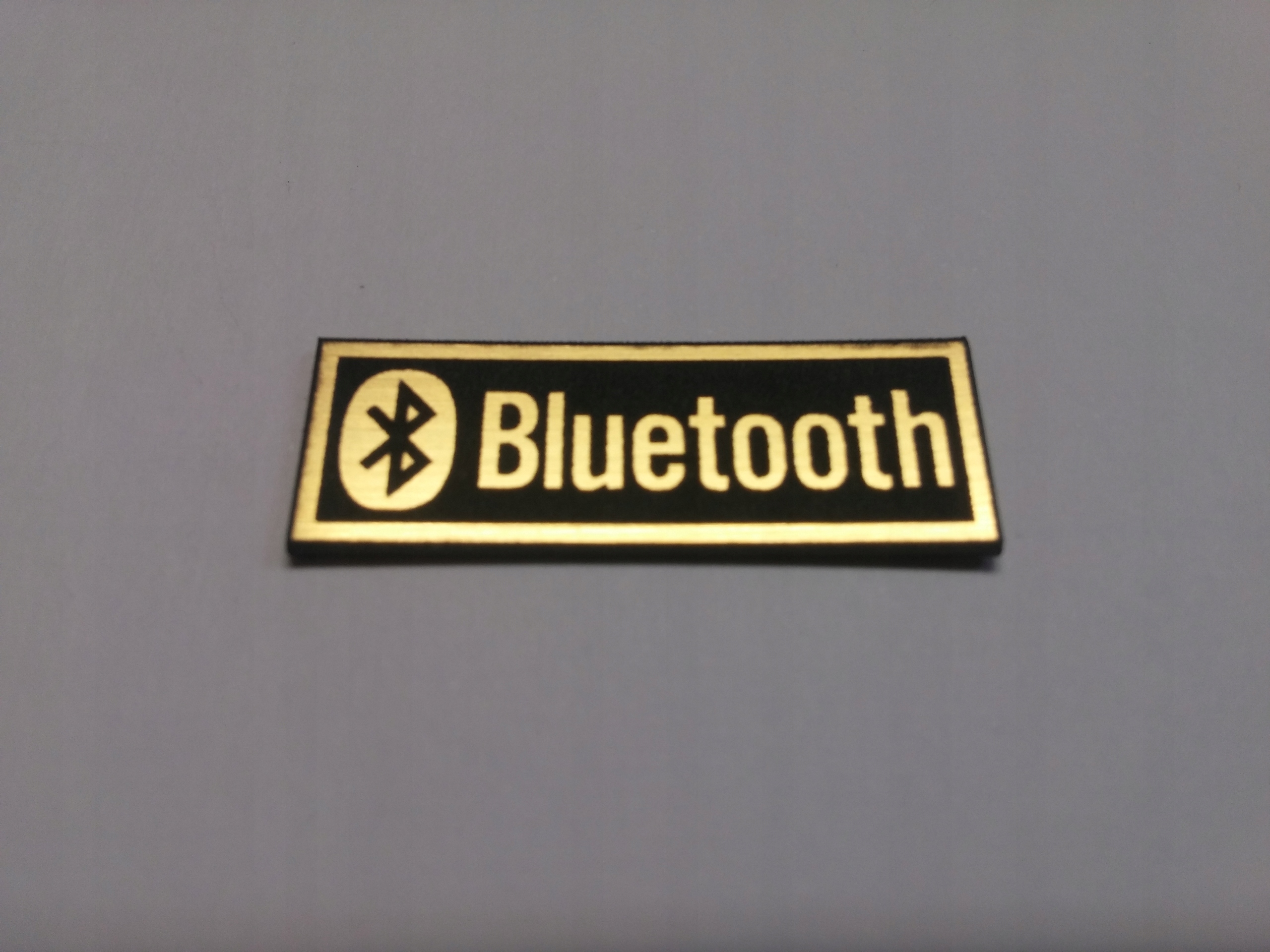 

Bluetooth naklejka emblemat 33 x 12 mm*ZŁOTA