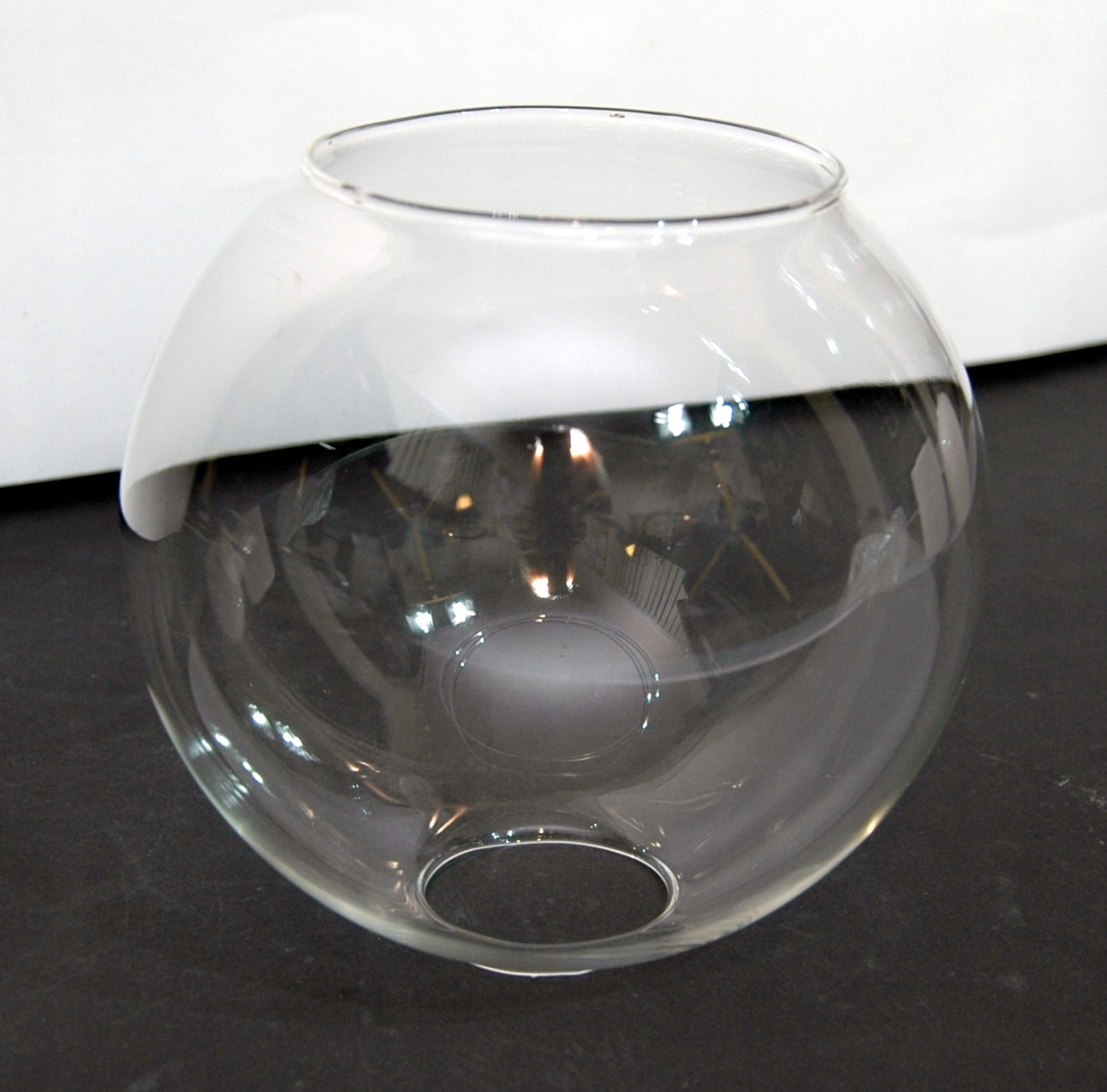 

Klosz szklany kula otwarta przezr.15cm E27,do lamp