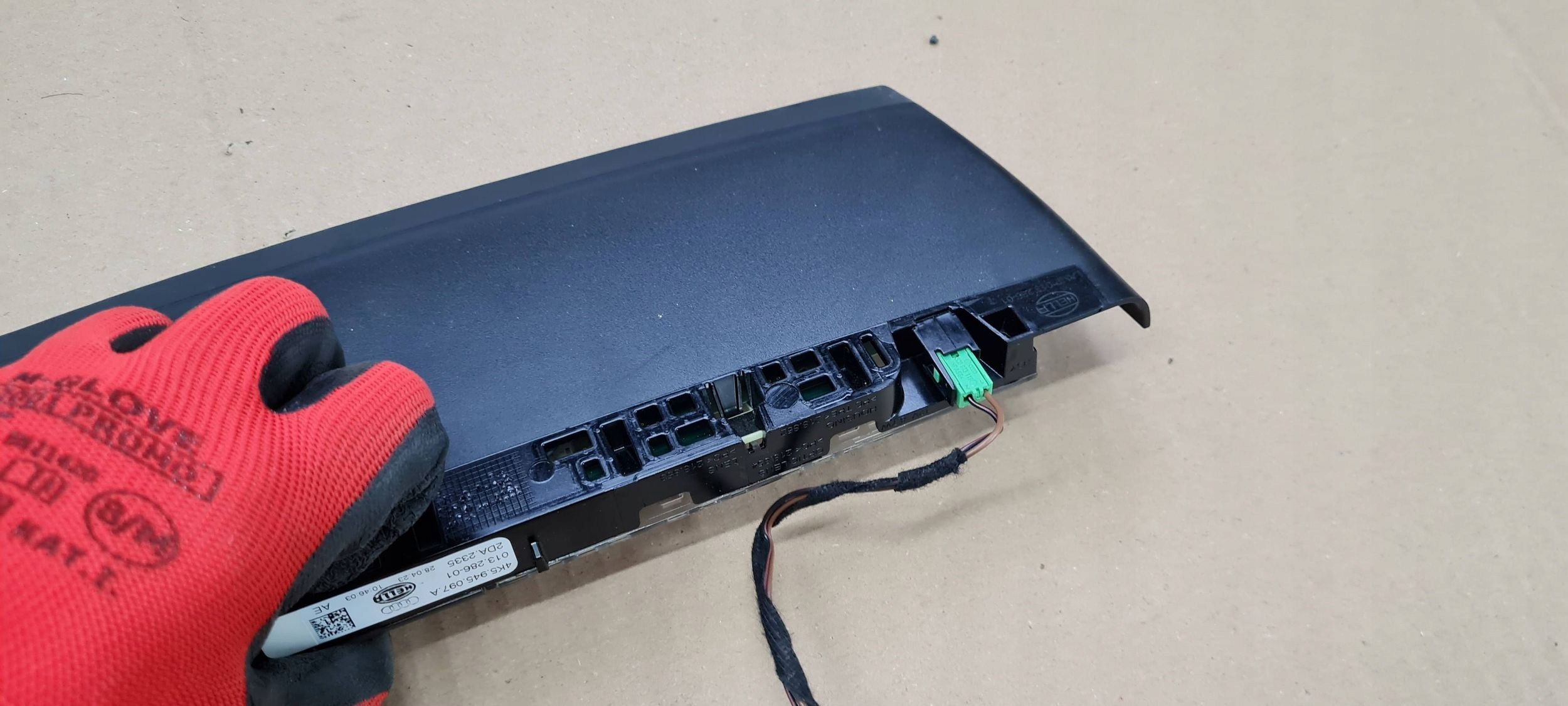 A6 C8 4K S6 sedan TRZECIE light STOP STOPU LED 4K5945097A