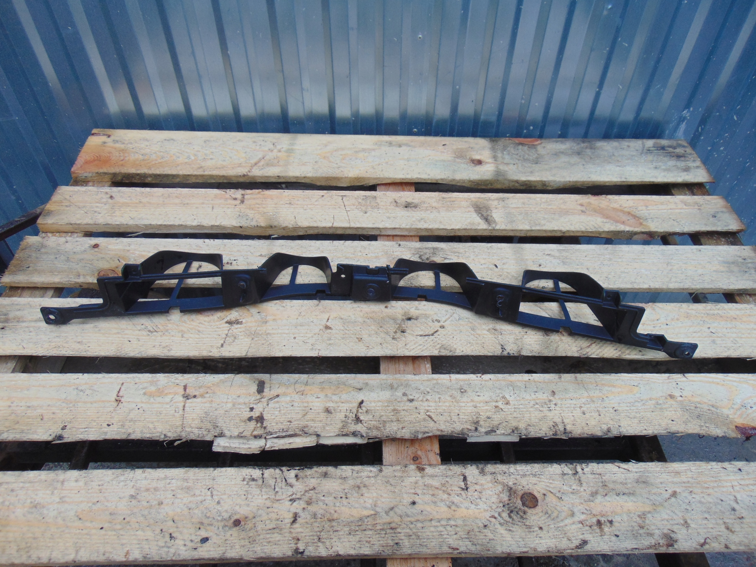 КОВЗНИЙ БАМПЕР СЕРЕДНІЙ ЗАДНІЙ ЗАДНІЙ MONDEO MK4 УНІВЕРСАЛ