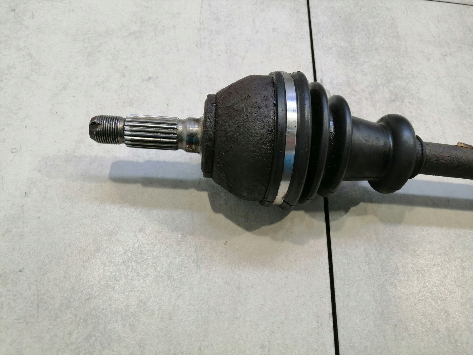 semi-axis left short. CITROEN XSARA 1.4