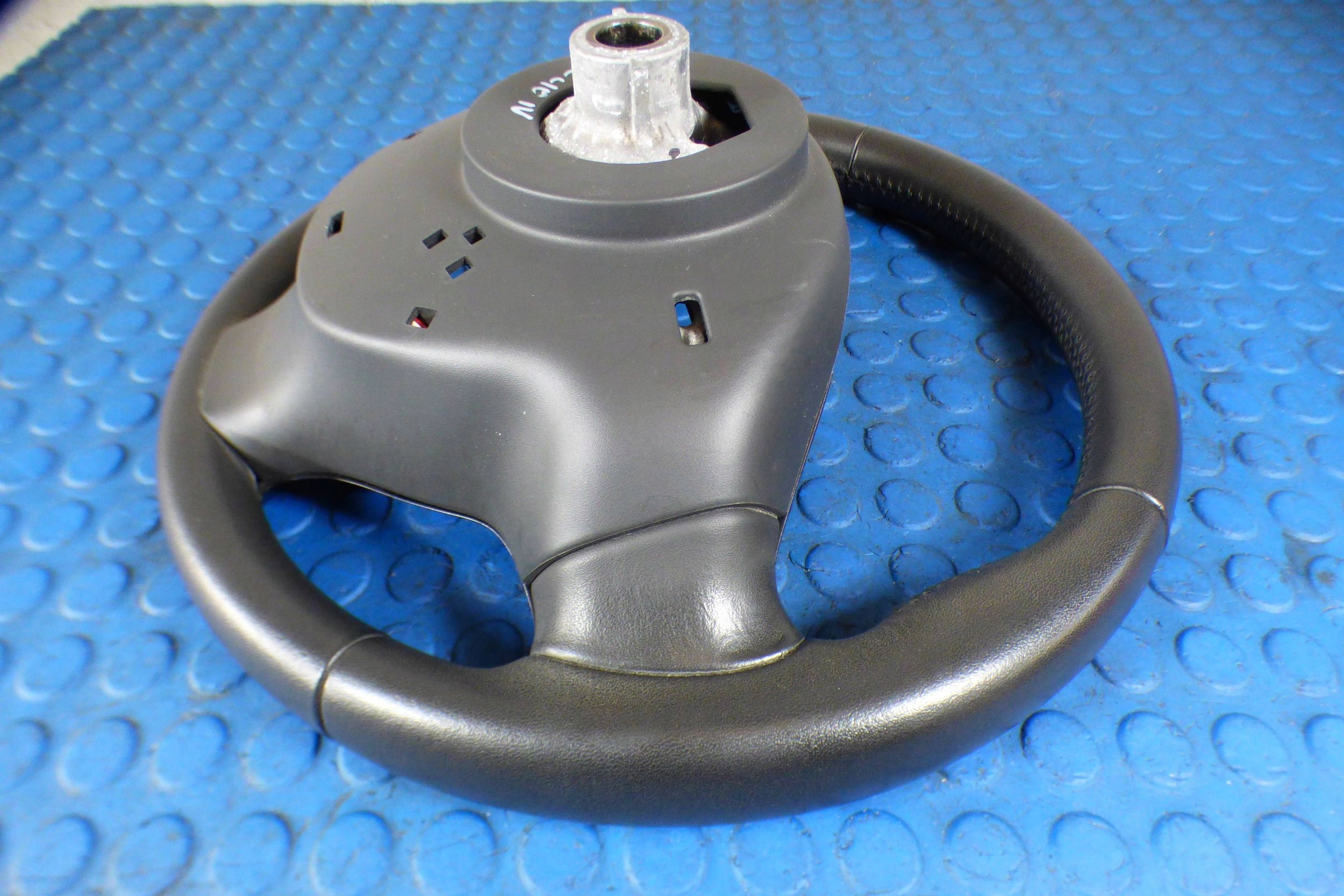 Renault Clio IV lenkrad Leder 484007003R