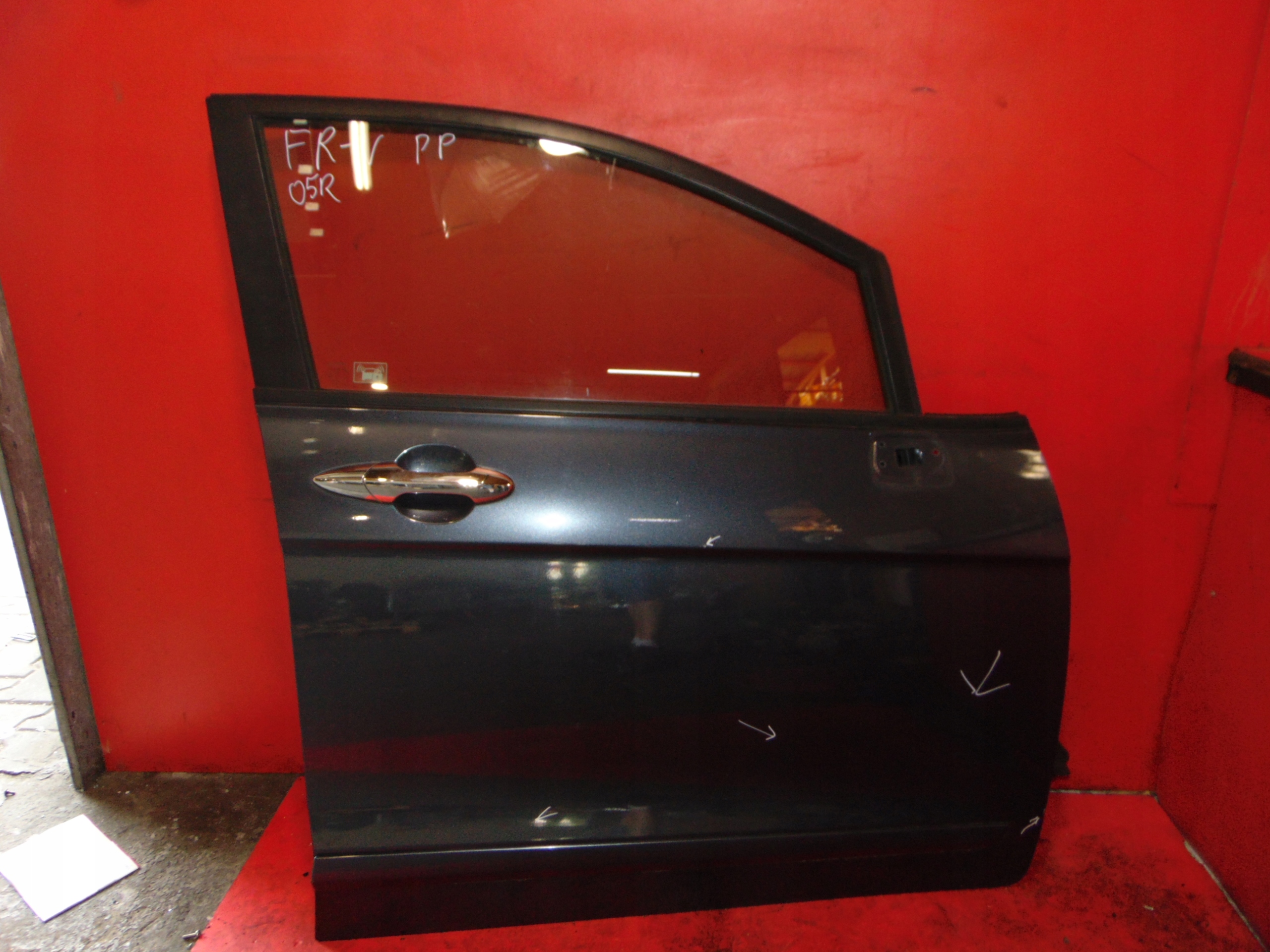 HONDA FR-V FRV NH684P door front right