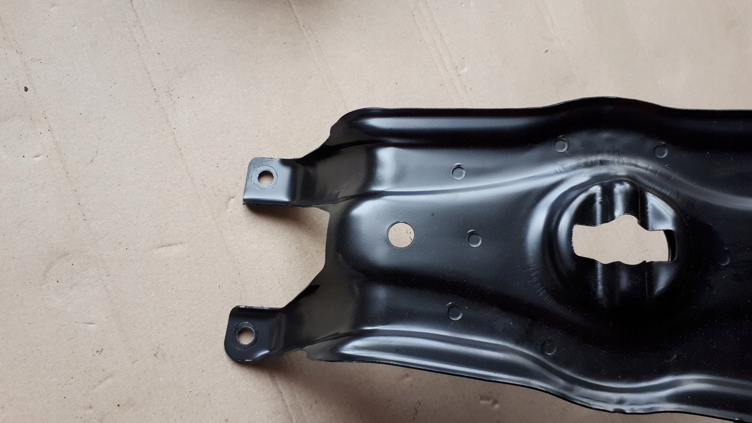 A4 B9 8W SUPPORT PLAQUE ROUES DE LA ROUE DE SECOURS 8W0802415 A5 8W