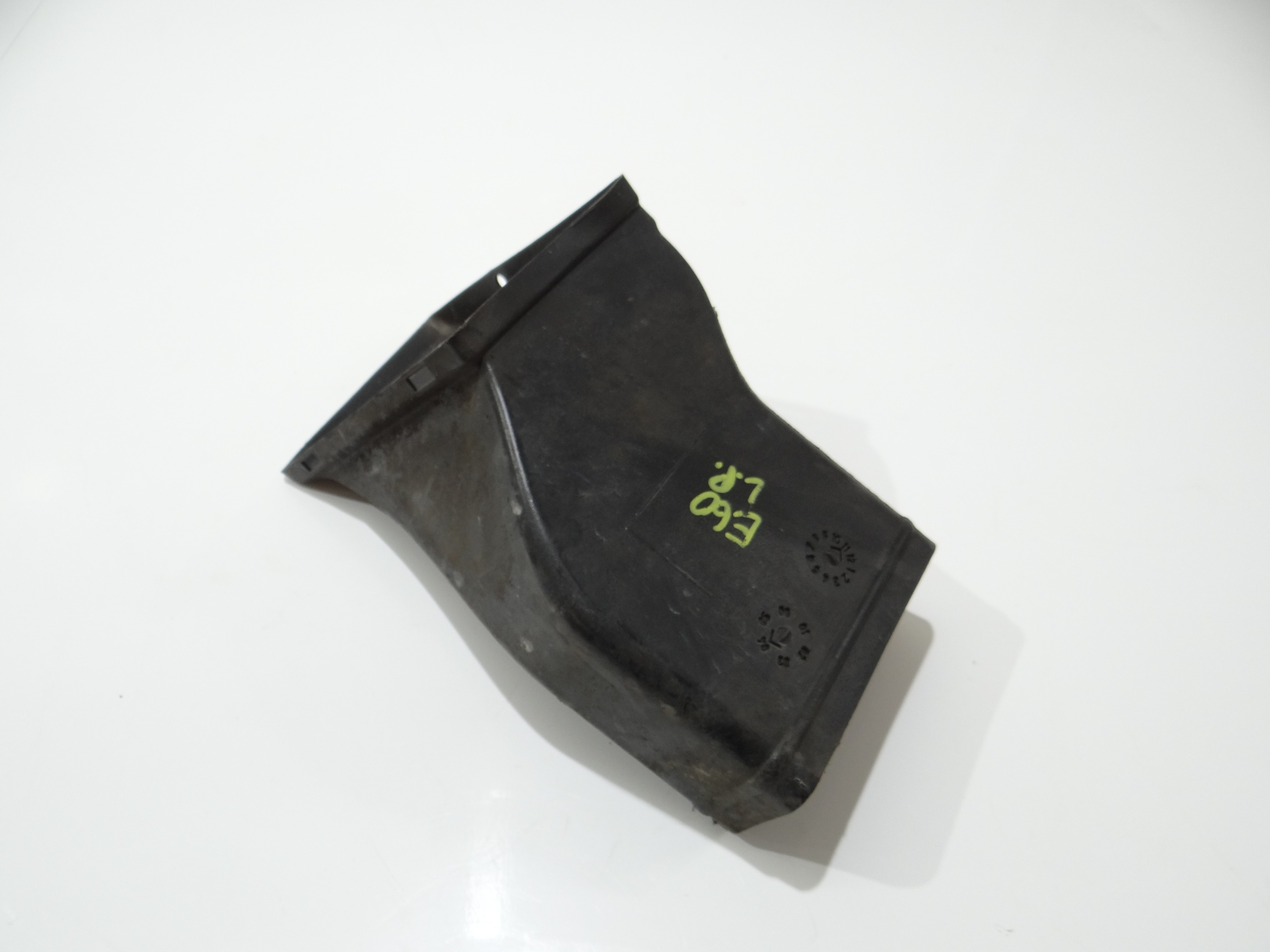 drain intake air TARCZY left front BMW E60 E61 7033703