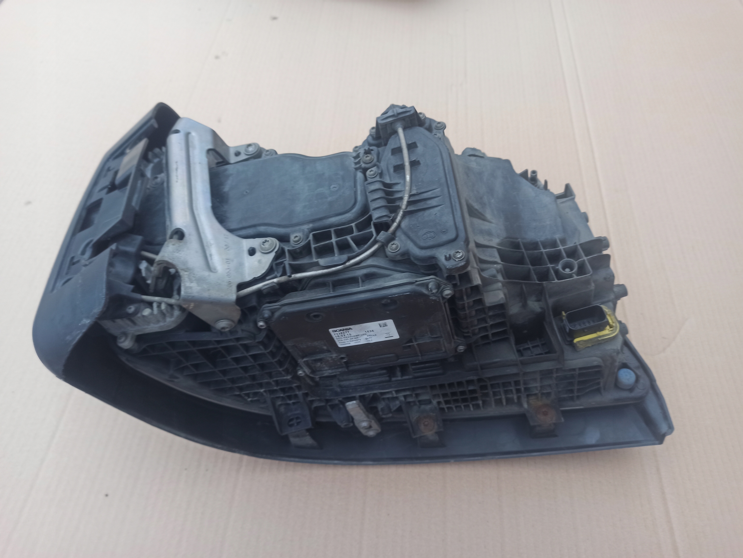 SCANIA R S REFLEKTOR LED LEWY LAMPA LEWA 2655848 Numer katalogowy części 2655848