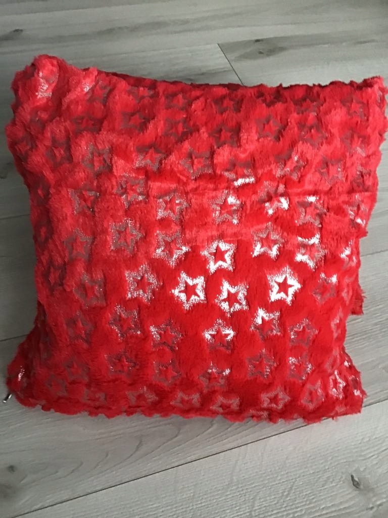 

Poszewka dekoracyjna 40x40cm z mikrofibry Gwiazdki