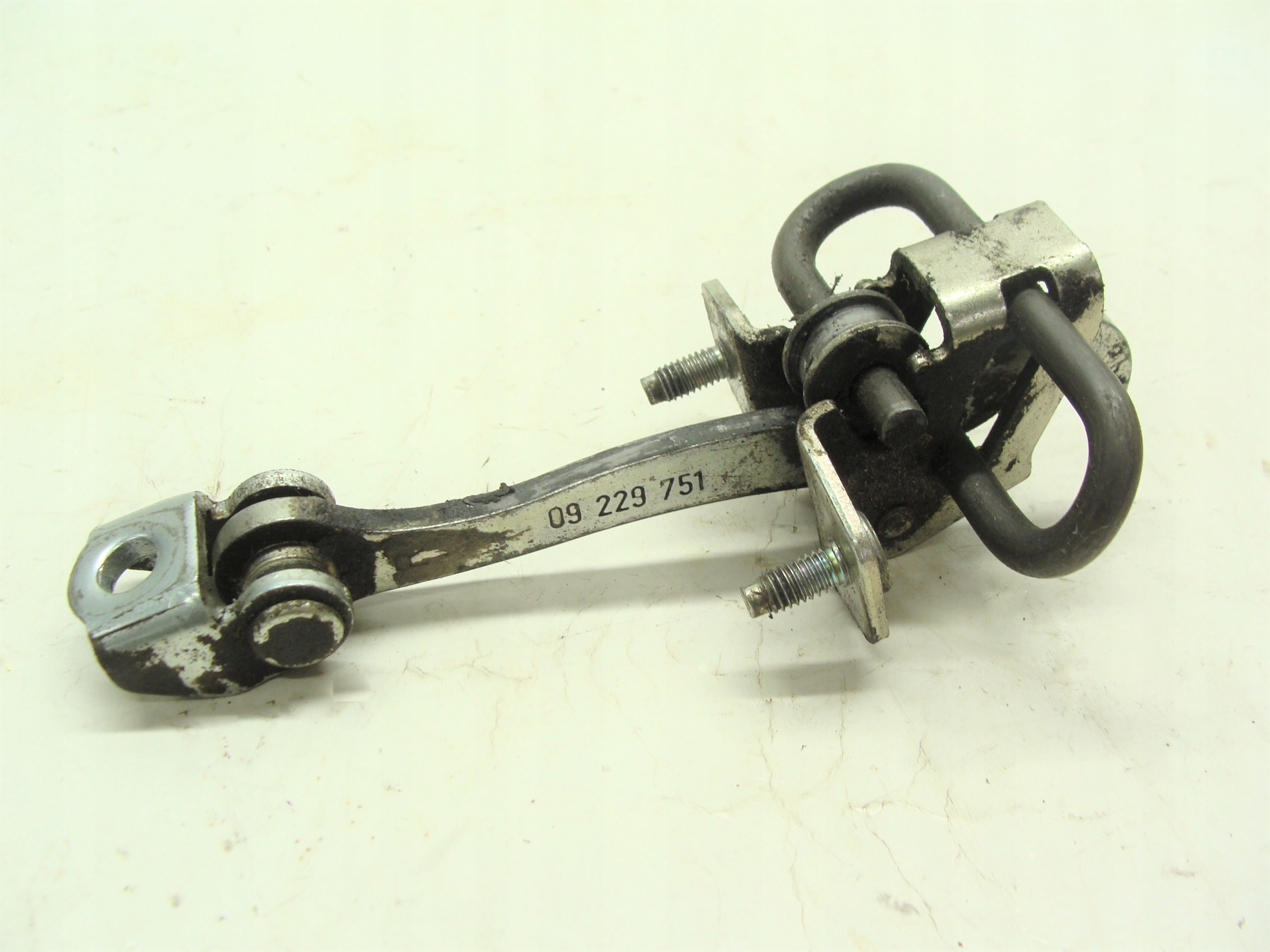 OPEL VECTRA C OGRANICZNIK DRZWI TYŁ 09229751