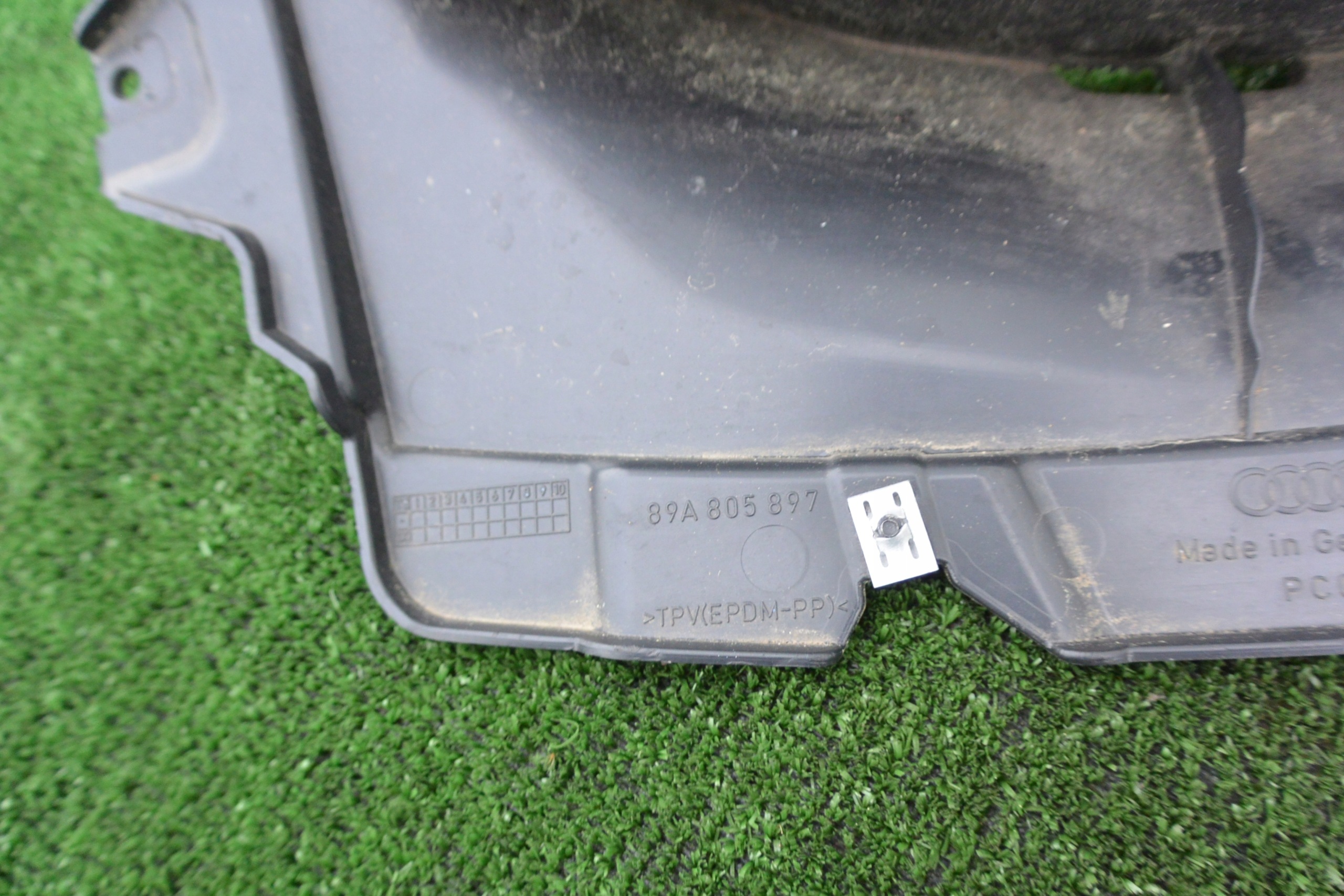 mudguard flaps SPOILER NADKOLA wheels left right front AUDI E-TRON Q4 89A805897