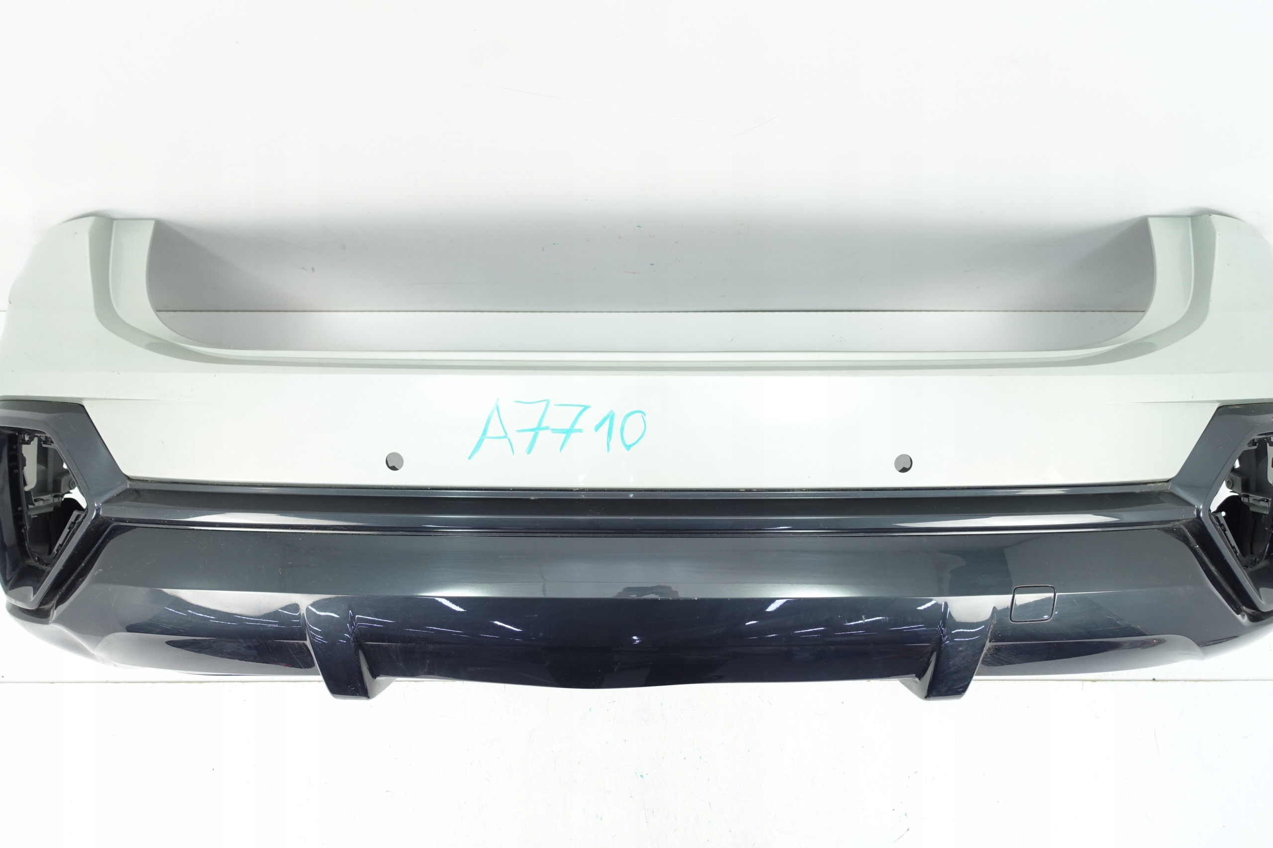 lökhárító far hátsó AUDI Q3 II 83F 83F807511