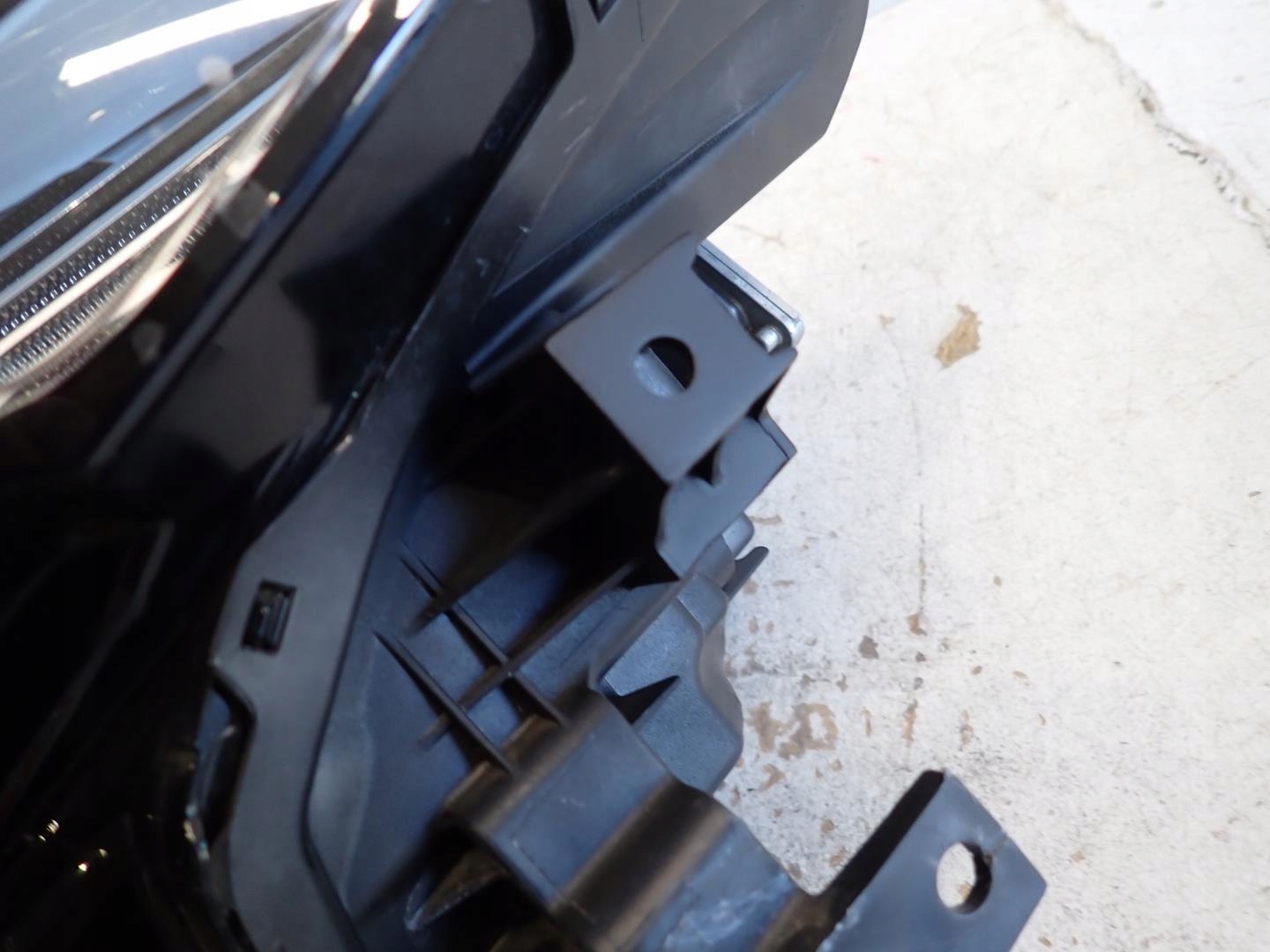 light front front left MAZDA 3 BP 2019- FULL LED