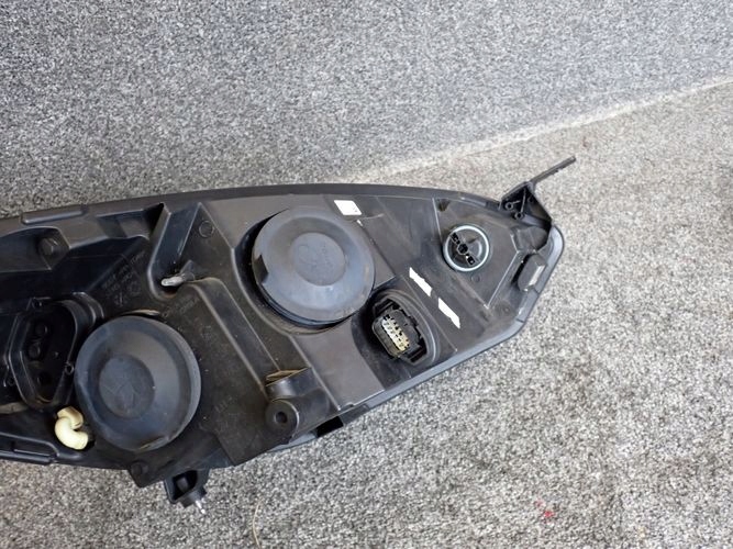 FORD FIESTA MK8 VIII 17- reflektor left light left