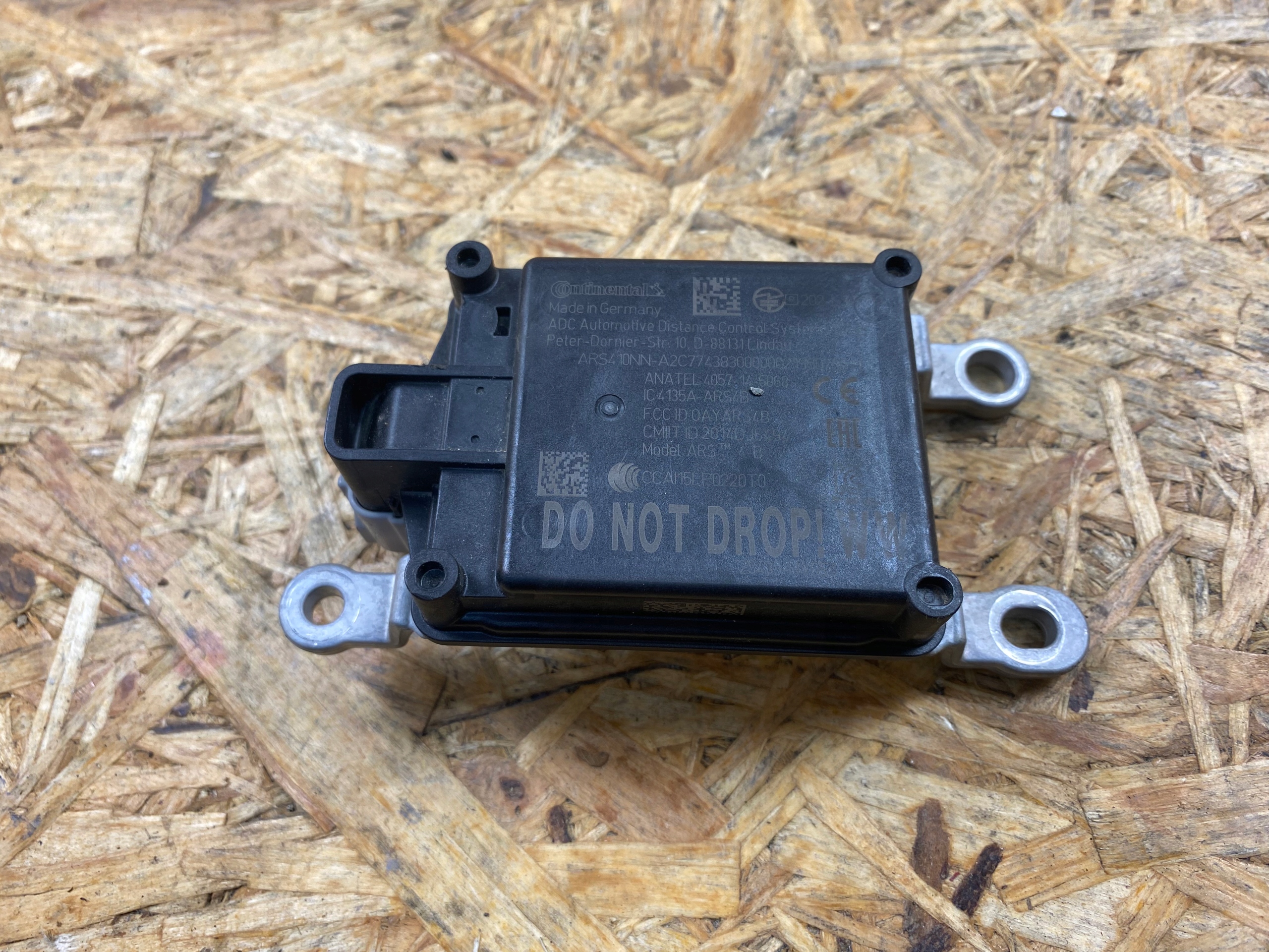 28438-HV55A - Радар-датчик DISTRONIC NISSAN QASHQAI J11 LIFT 17-