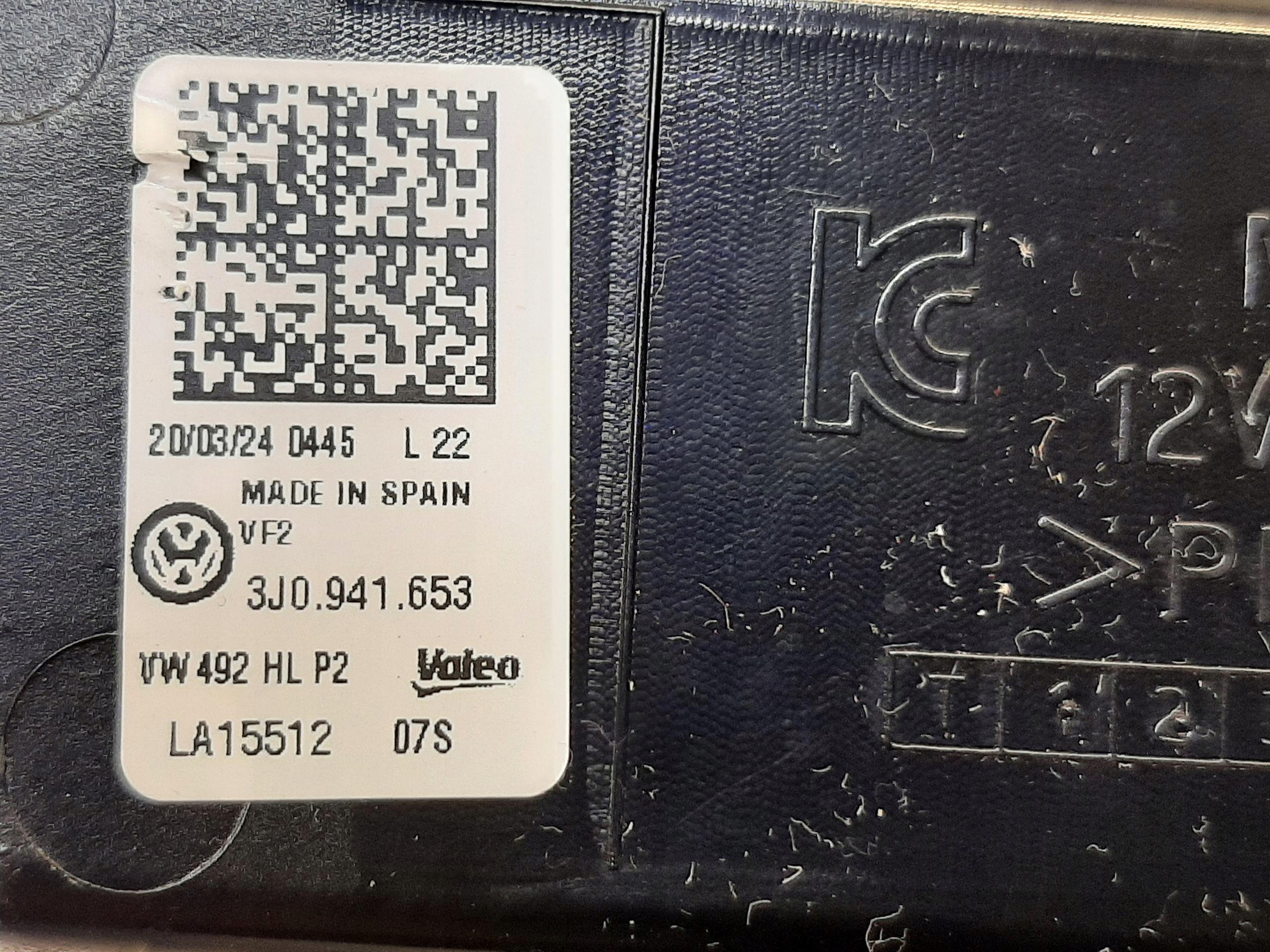 vw PASSAT B9 GOLF VIII дневные led левый 3J0941653