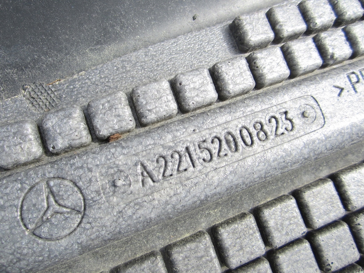 cover below front bumper front Mercedes W221 4Matic