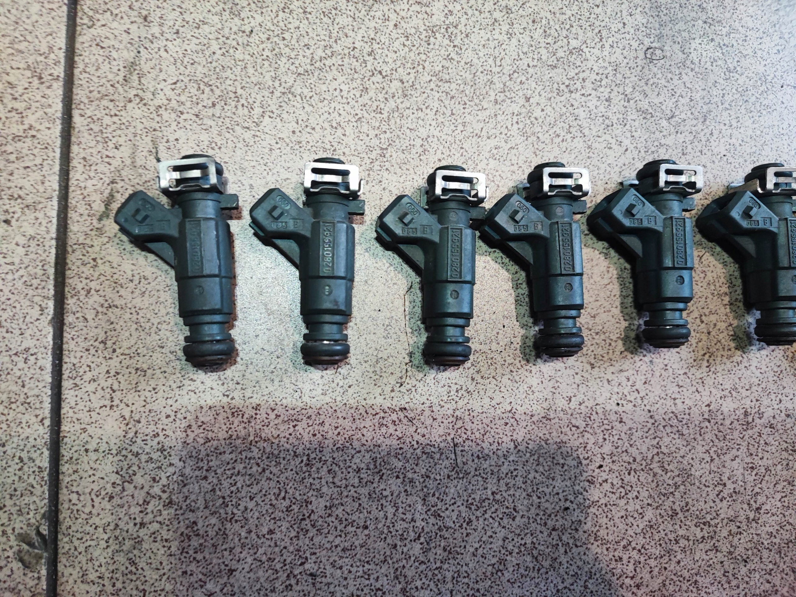 WTRYSK USZCZELKA PODKŁADKA AUDI A6 S6 C5 A8 4.2 V8 Producent części Audi OE