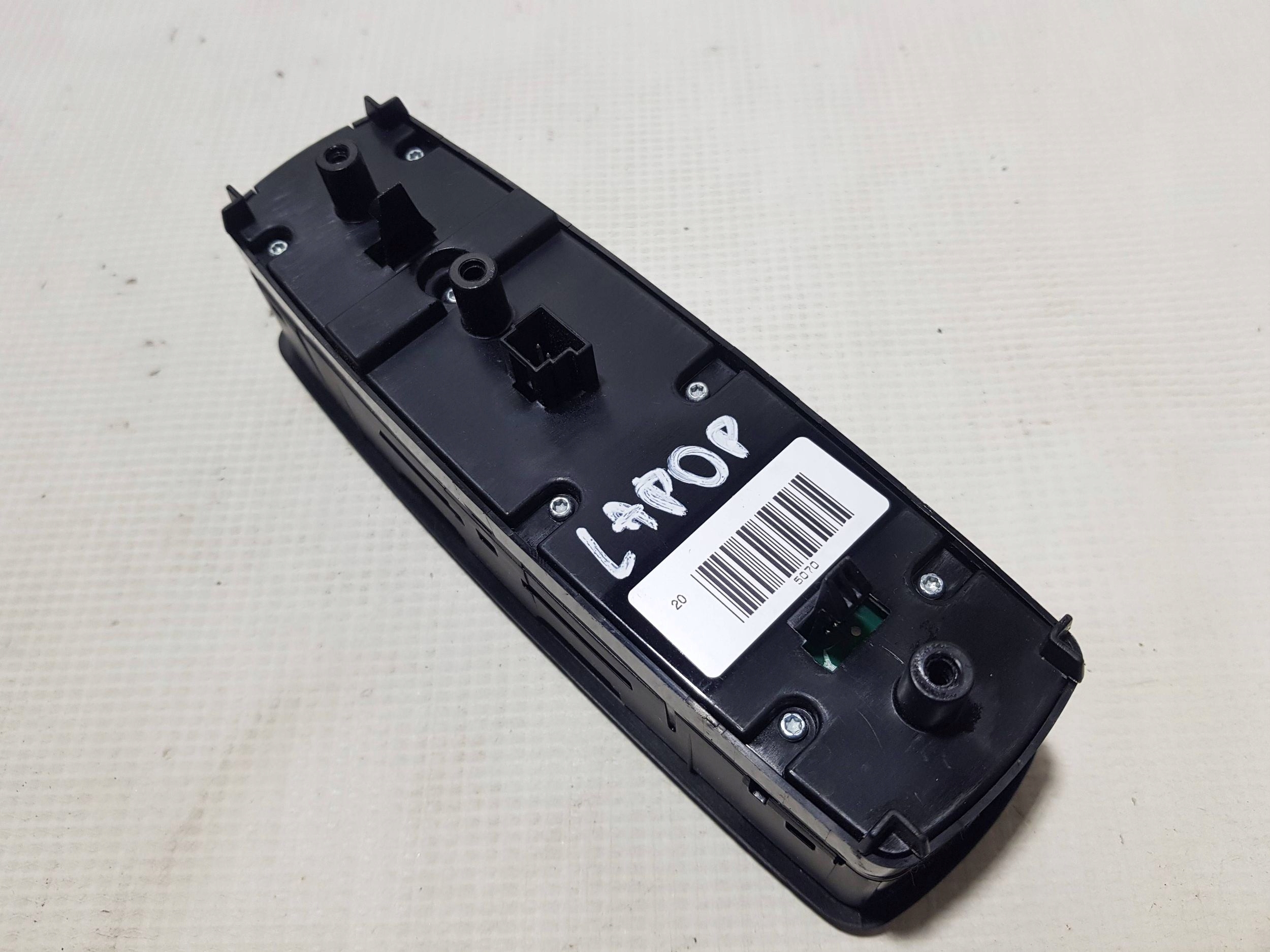 window control switch PANEL left front Mercedes R W251 2518300590