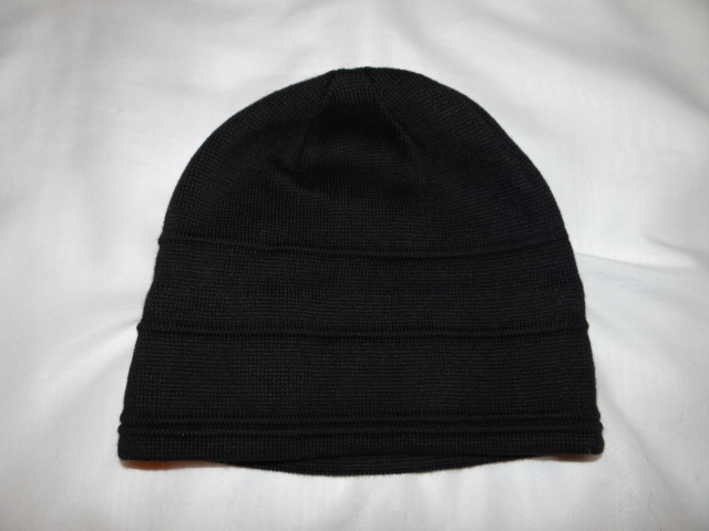 FAJNA WEŁNIANA CZAPKA ZIMOWA Materiał dominujący Wełna
