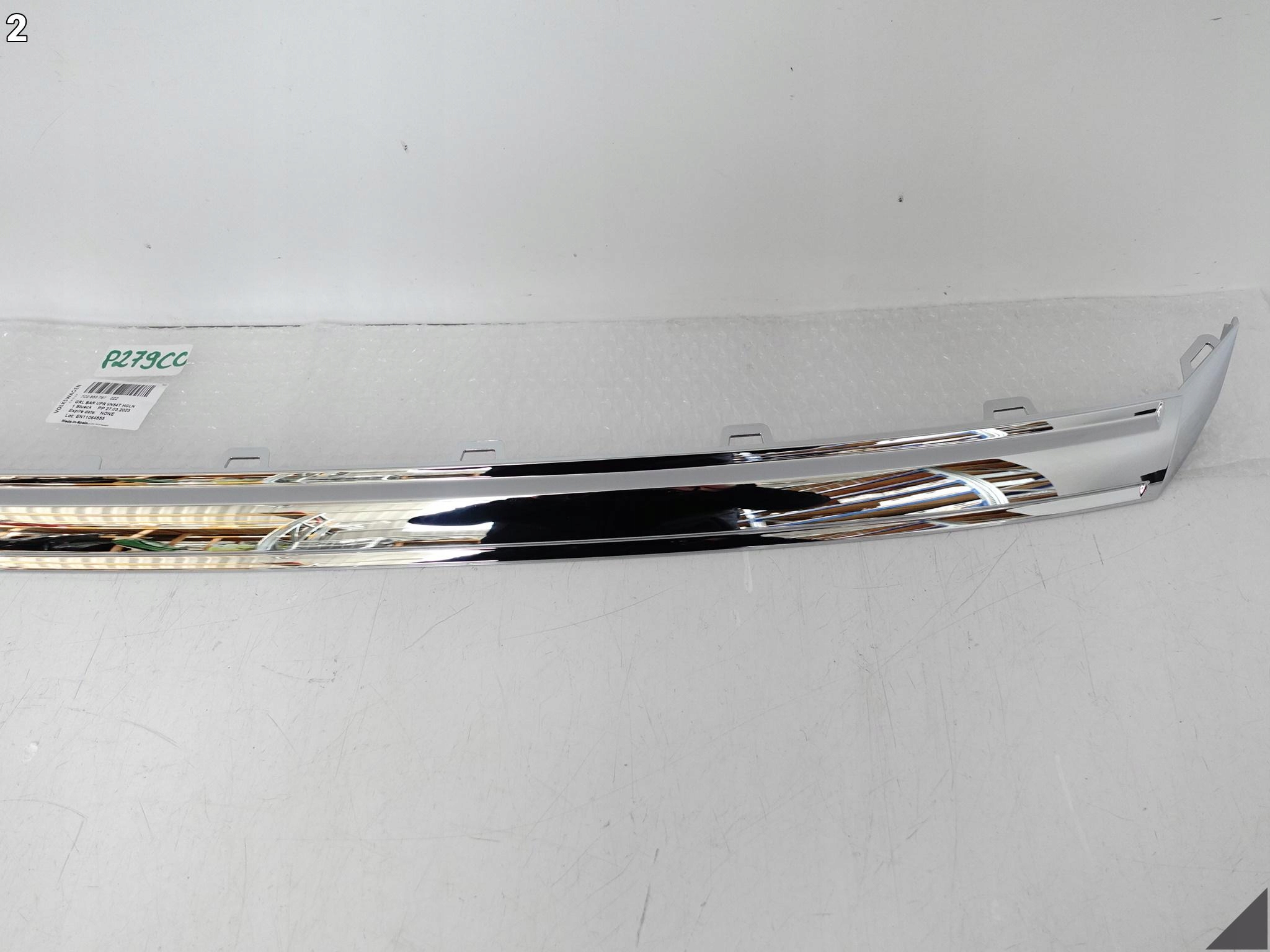 VW CRAFTER II 2 7C0 17- decorative trim CHROM W grill bumper front